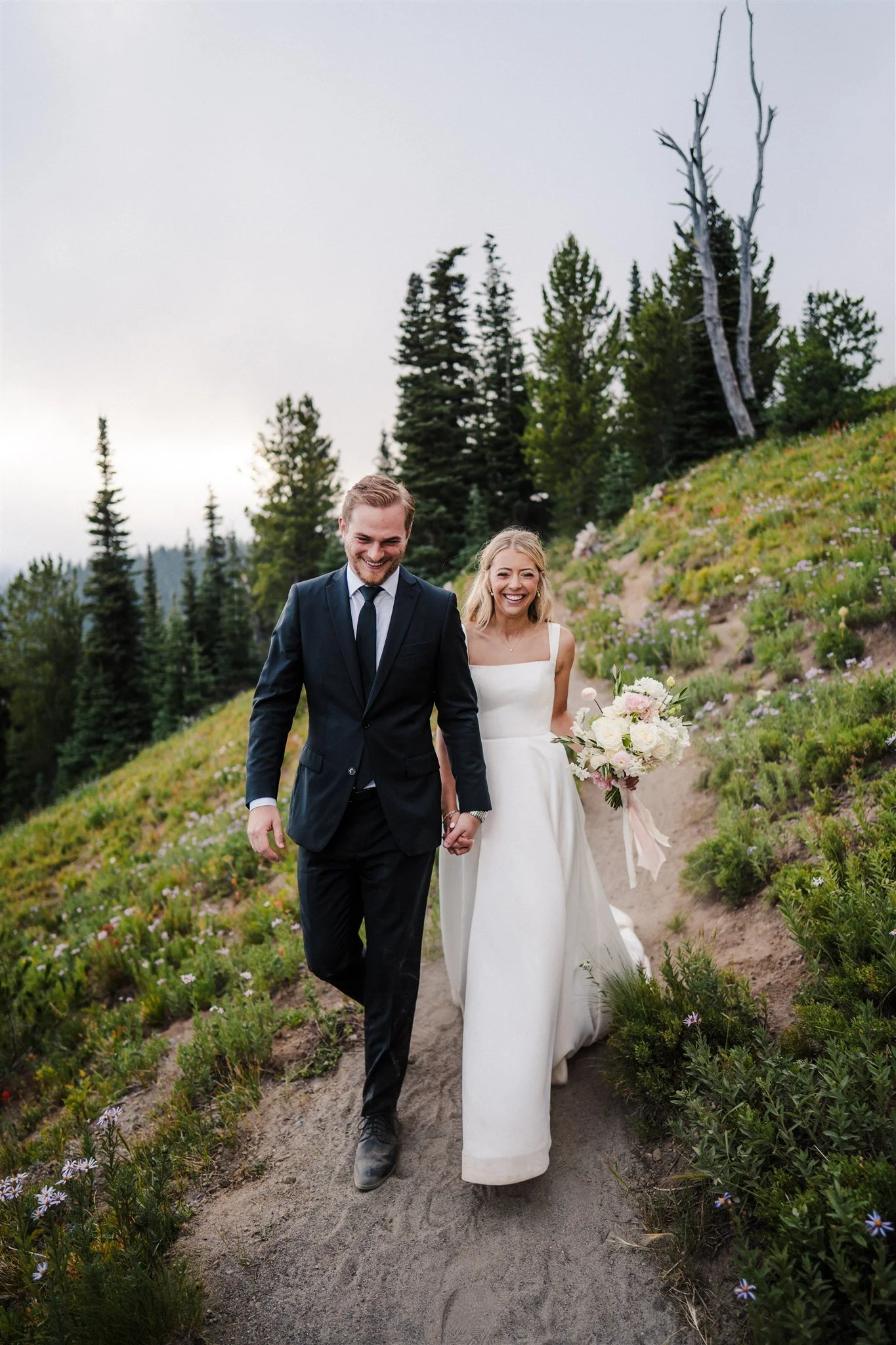 Sara-and-Joe-Mt-Rainier-Elopement-2025-Hi-Res-The-Foxes-Photography_573.jpg