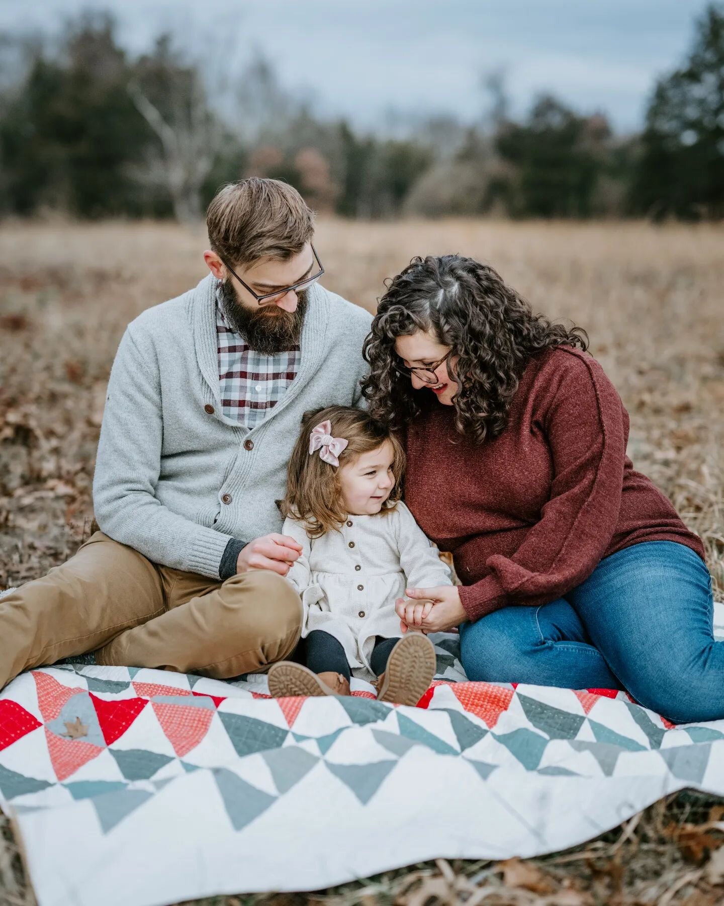 Merry Christmas and happy holidays from my family to yours. 💚❤️🤍