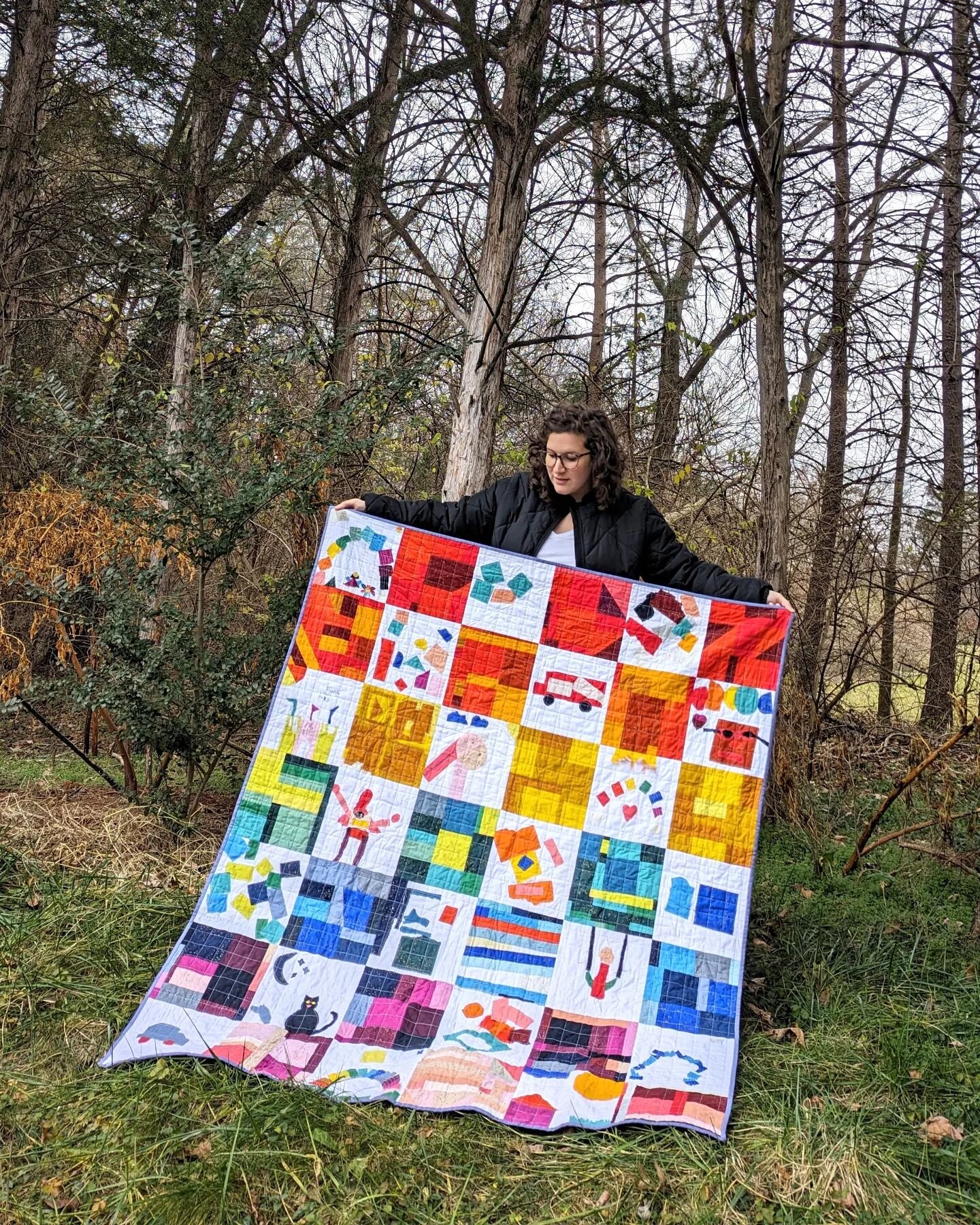 We're gearing up for baby boy to arrive in the next few weeks, so there's not been much quilting going on over here, but I wanted to finally share this full quilt to my feed! 💜

This was created using blocks made by kiddos from the pediatric therapy