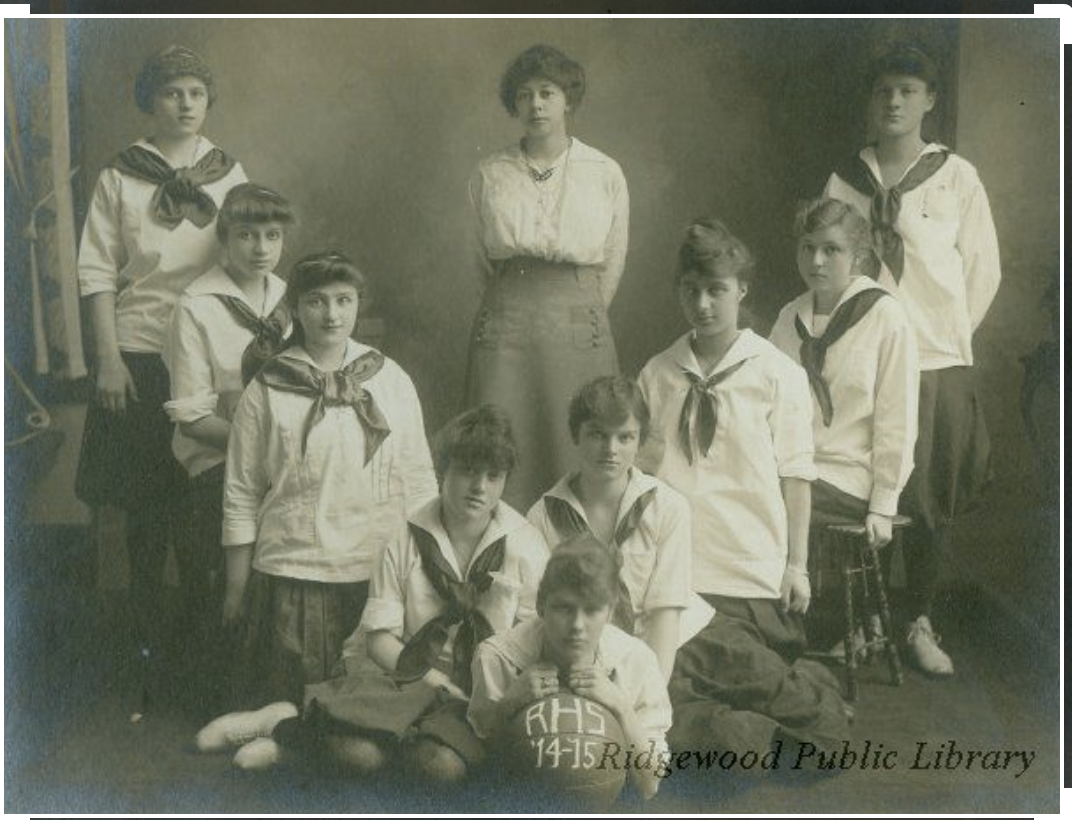 1915 Girls’ Basketball Team
