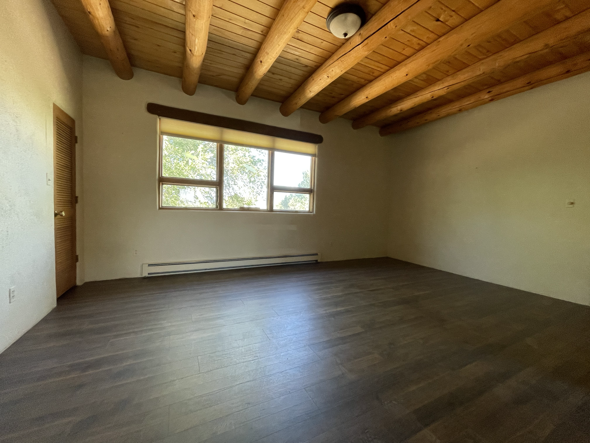 Vinyl Laminate Flooring