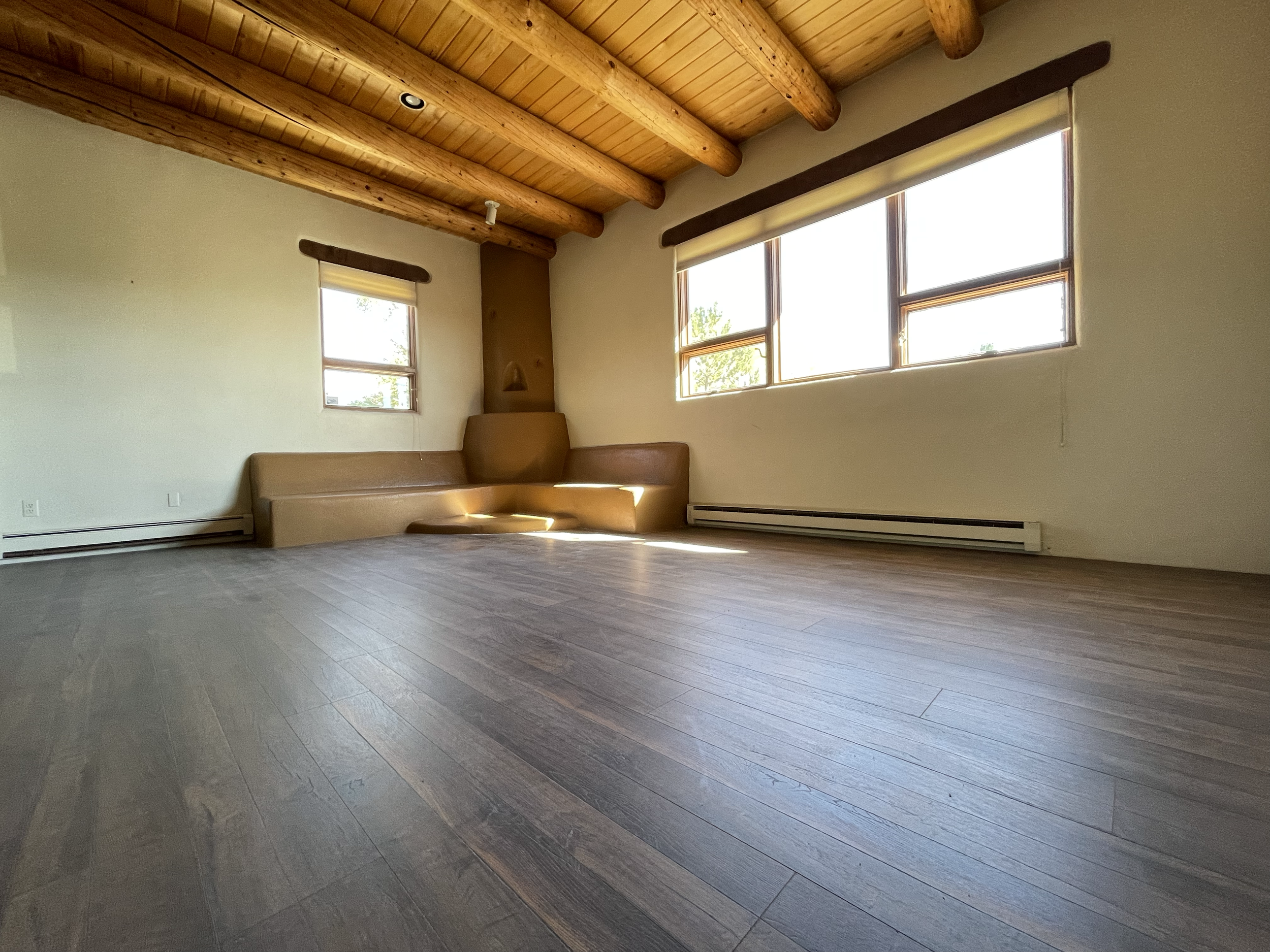 Vinyl Laminate Flooring