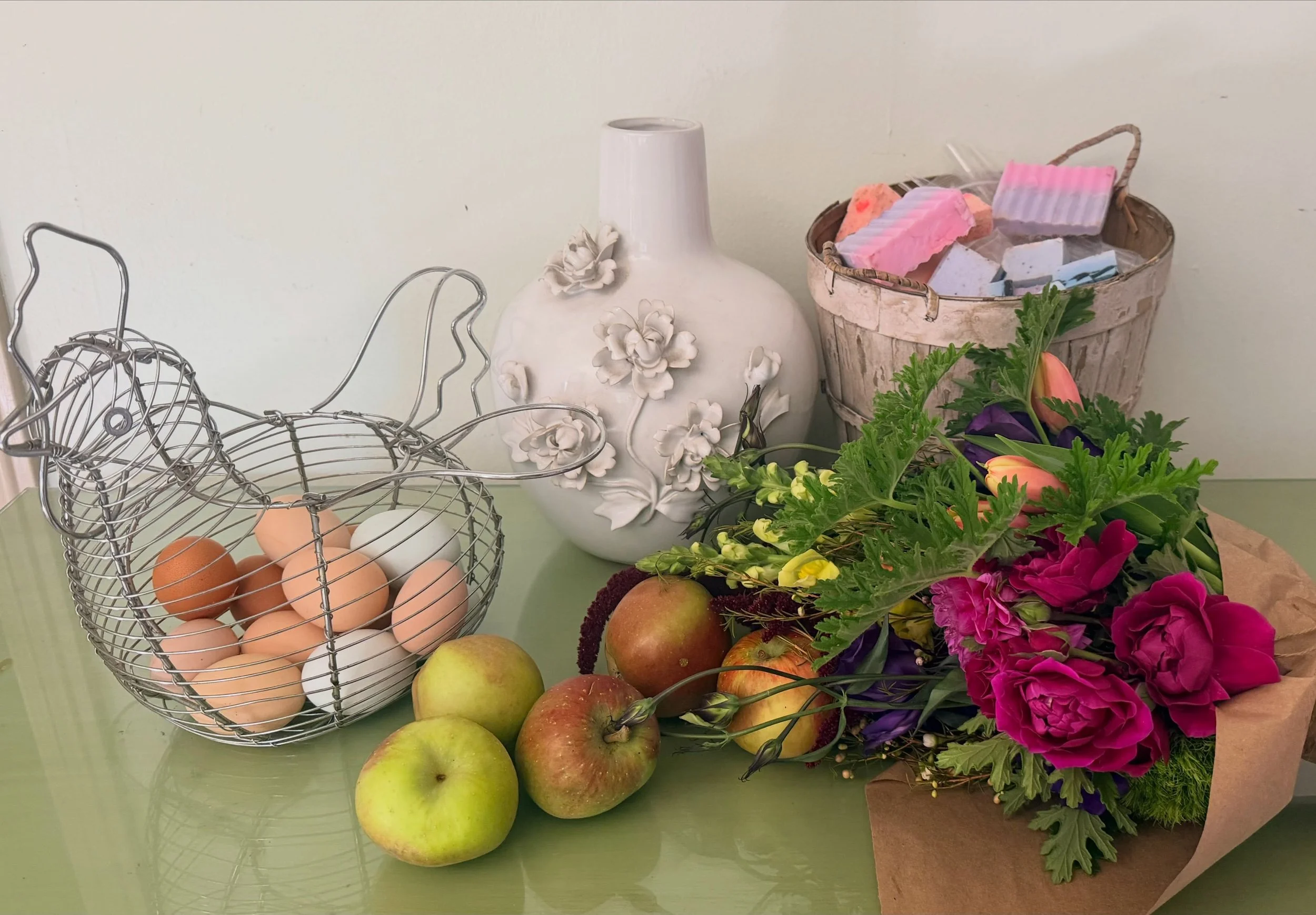 Sunday
.
.
#oaklandbusiness #shoplocal #floraldesign