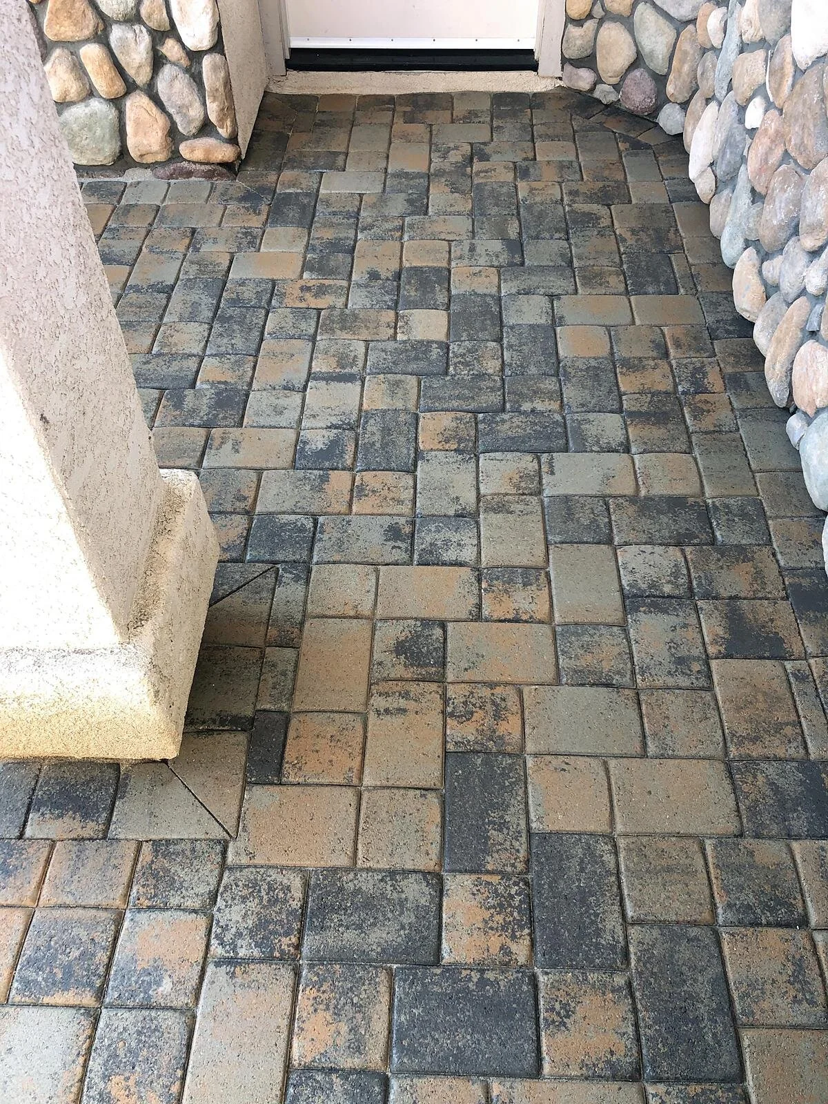 pavers_install28.jpg