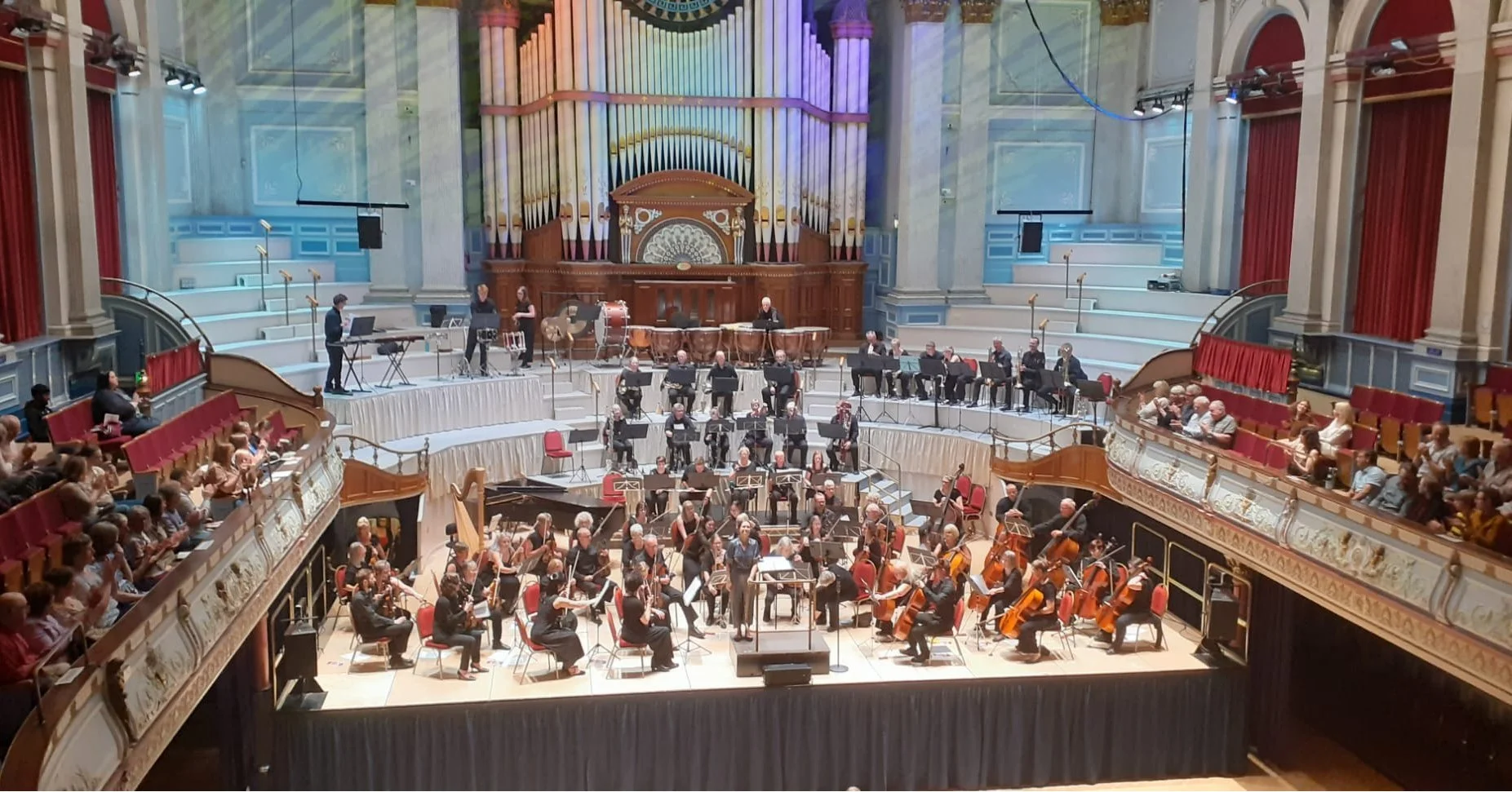 🎉🎻 What. A. Night. 🎻🎉
Thank you to everyone who came out for &ldquo;Let&rsquo;s Get the Party Started&rdquo; &ndash; the spectacular finale to our 2024&ndash;2025 &ldquo;Cue the Music&rdquo; season! 🇬🇧✨

From flag-waving fun to Proms-style clas