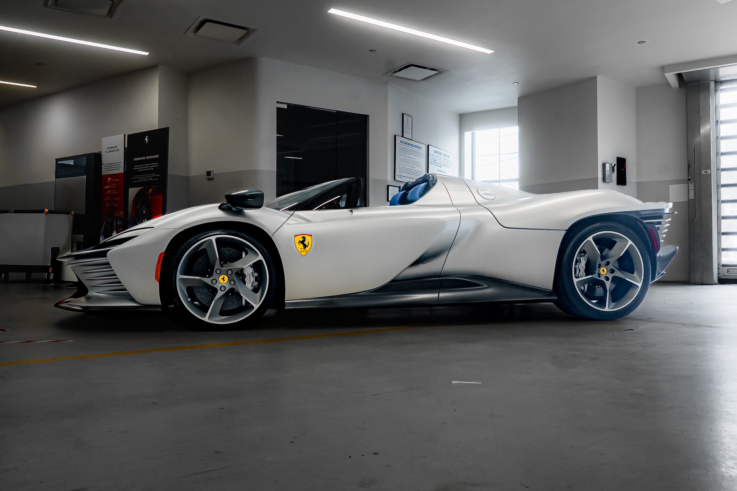 ferrari sp3 daytona-18.jpg