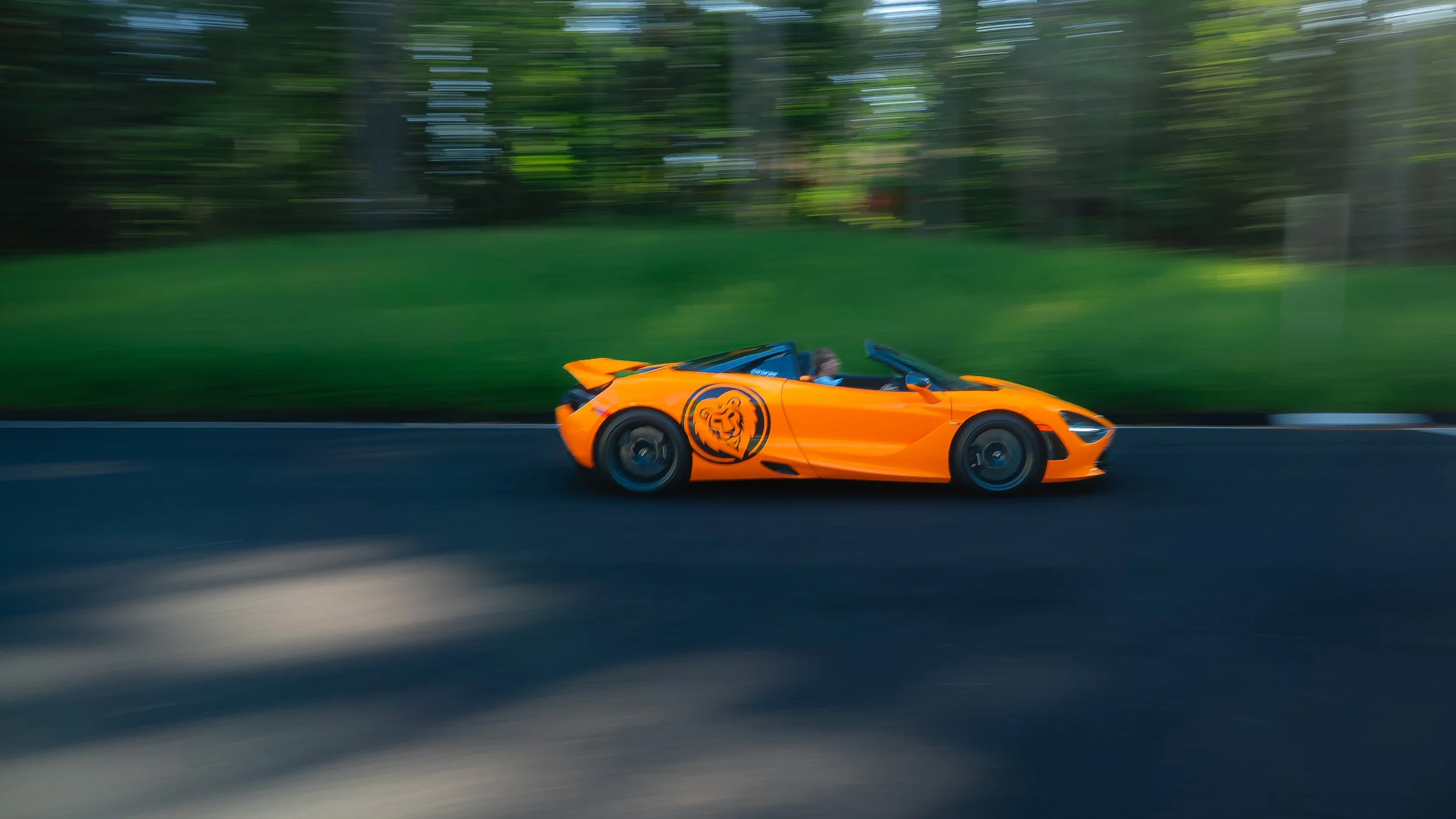 mclaren 720-2.jpg