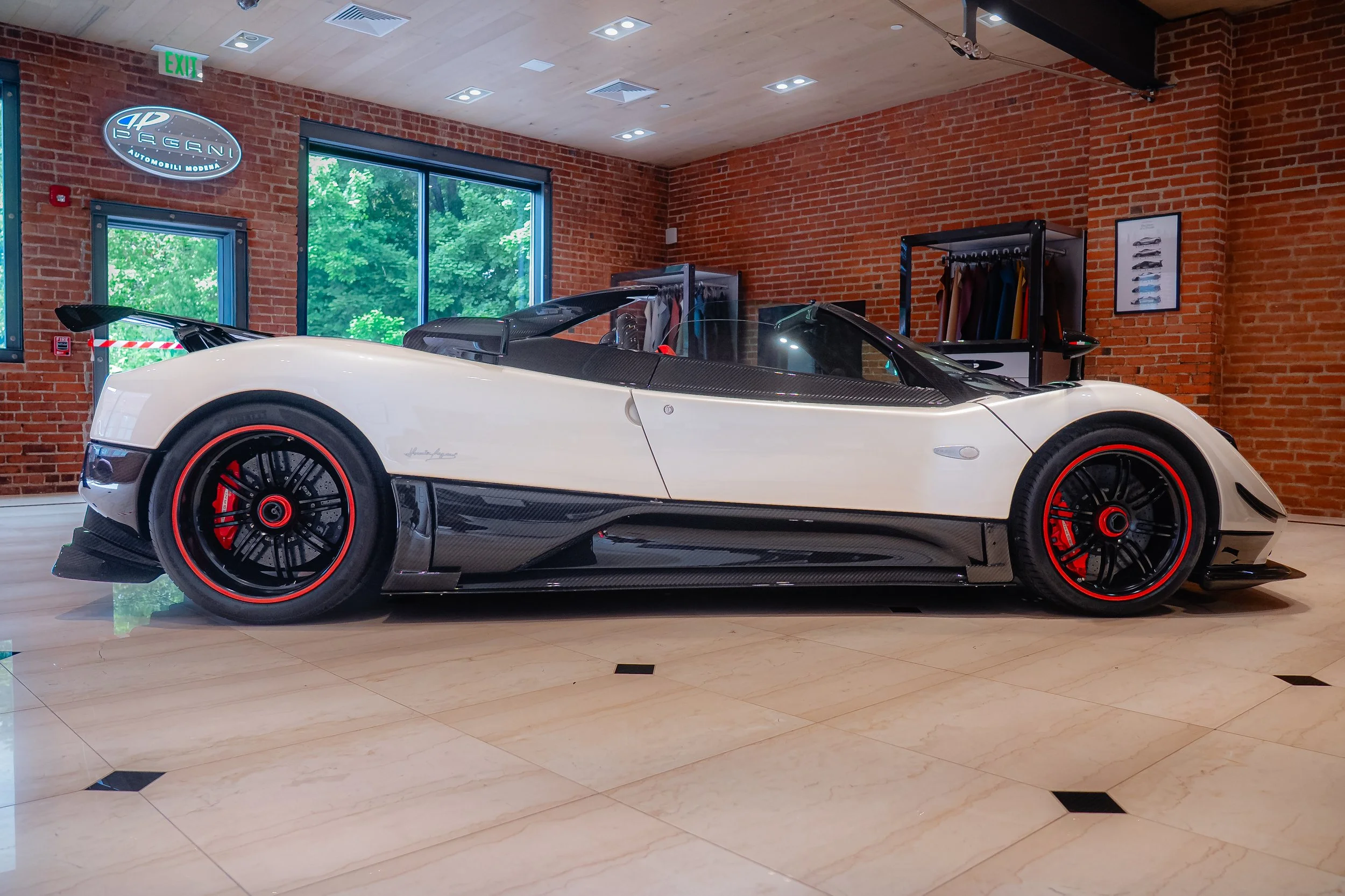 pagani zonda cinque-2.jpg