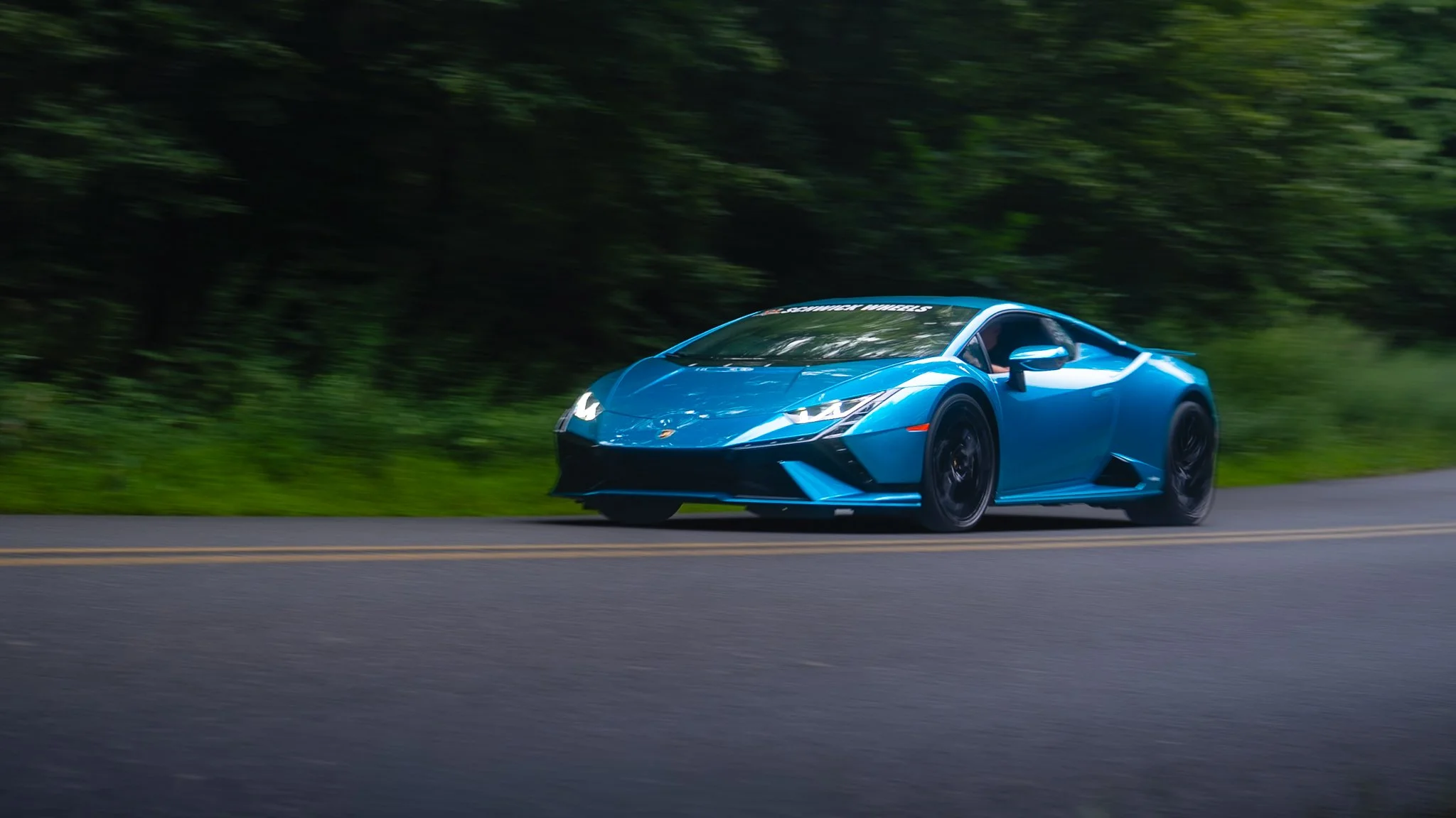 lamborghini huracan 60th anniverssary.jpg