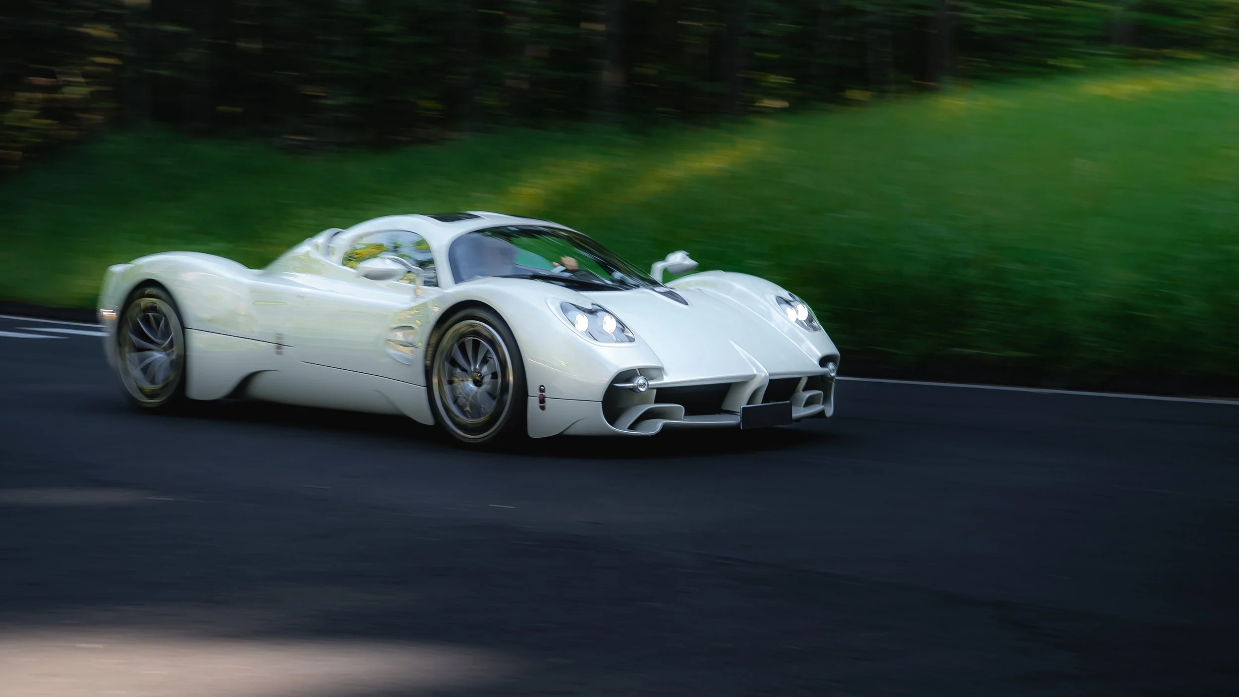 pagani utopia-2.jpg