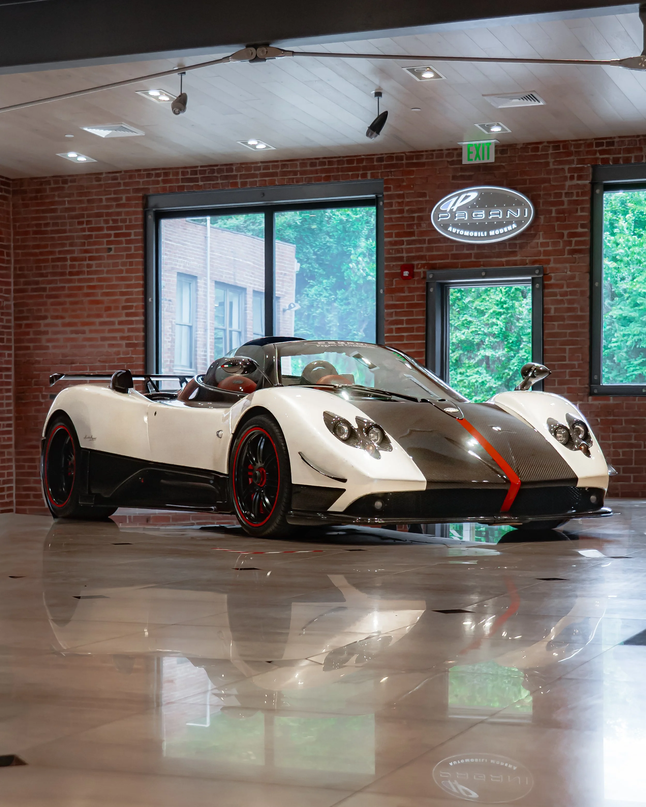 pagani zonda cinque.jpg