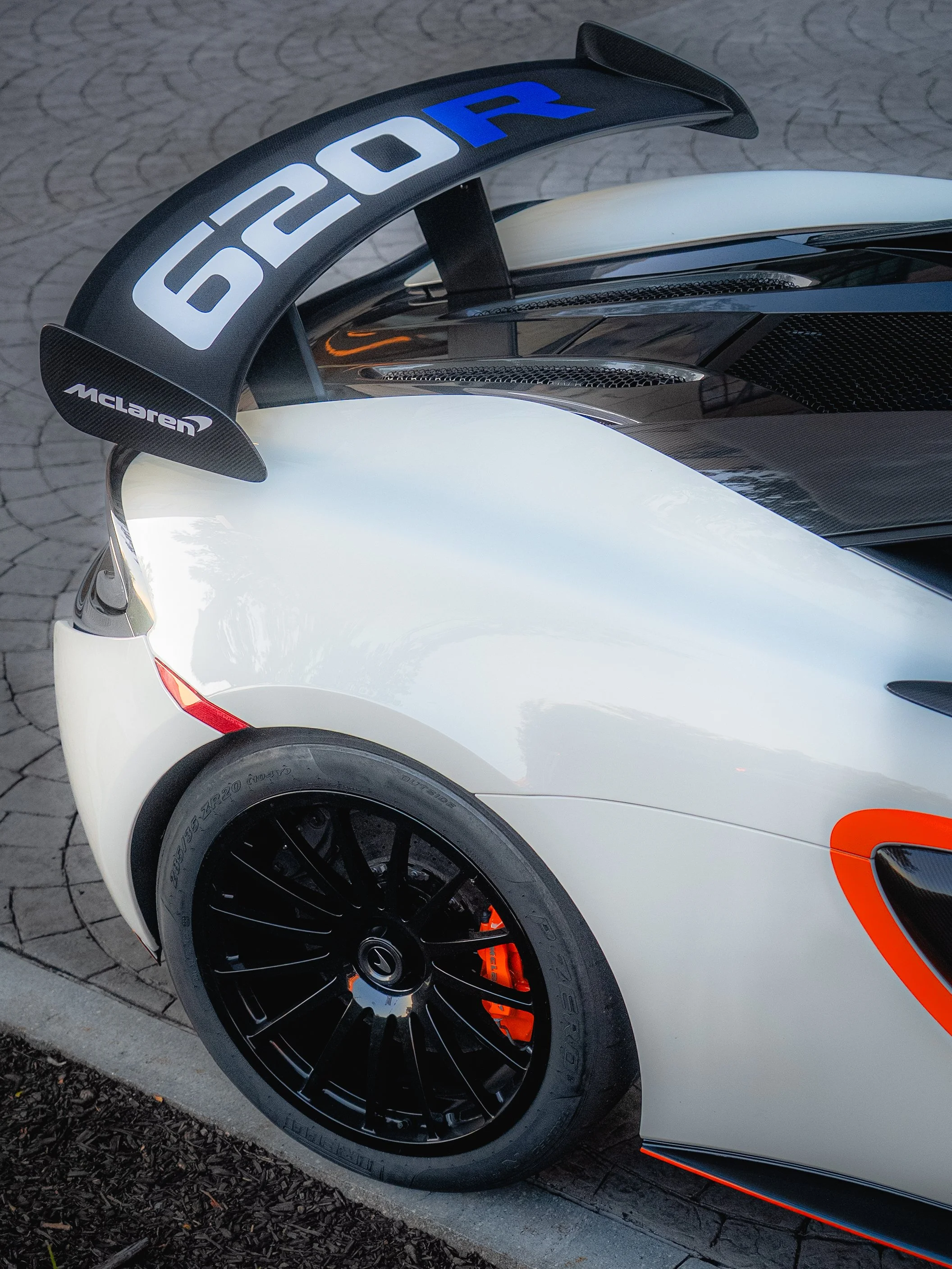 mclaren 620r.jpg