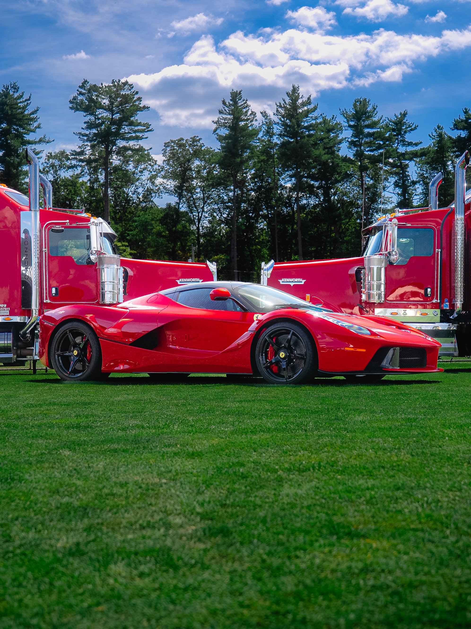 ferrari laferrari.jpg
