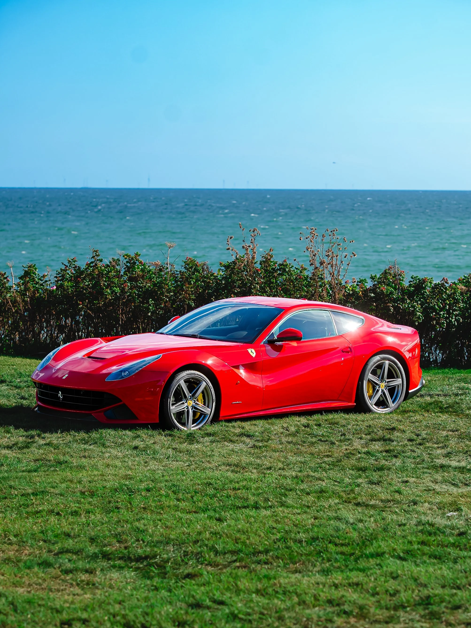 ferrari 812.jpg