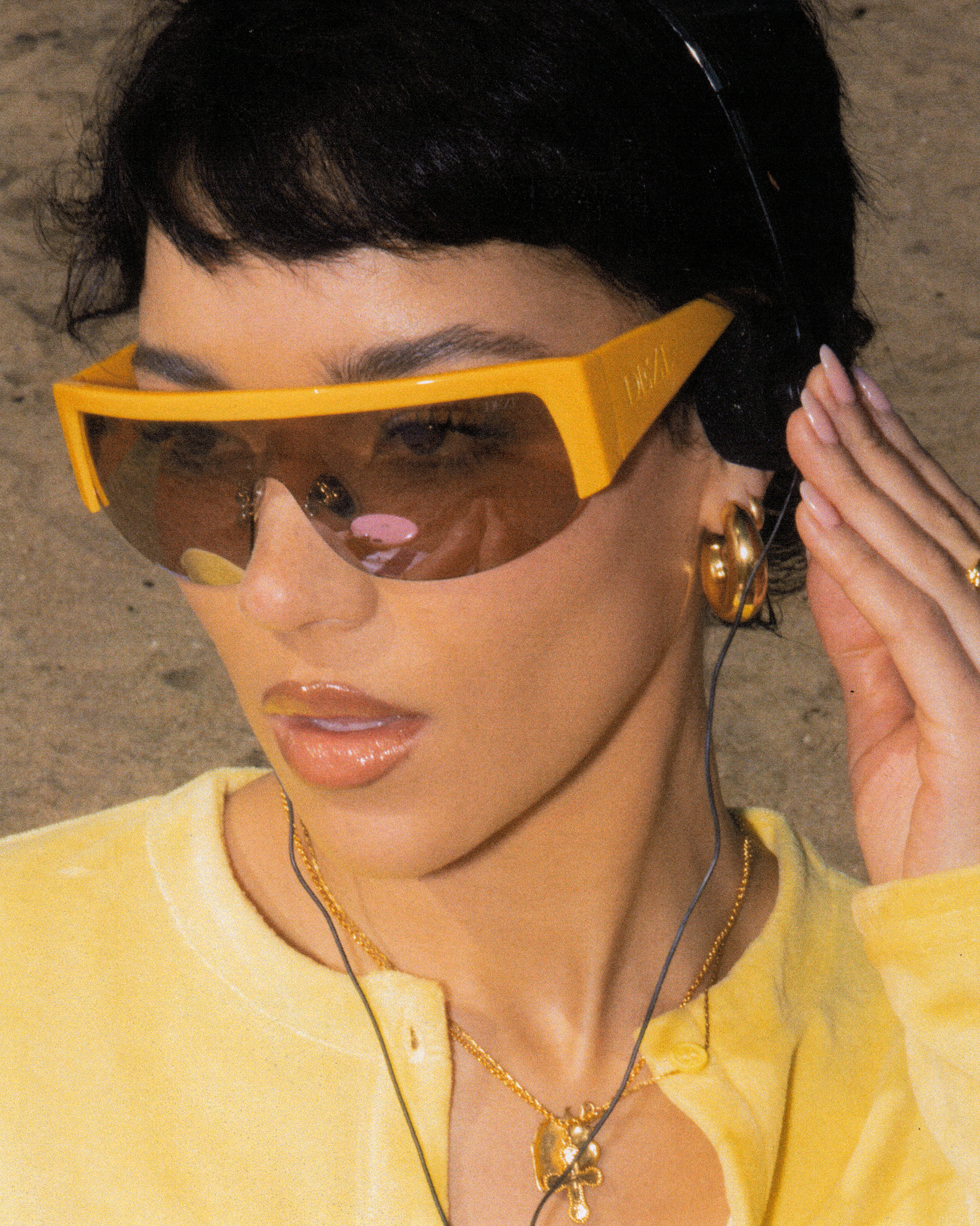 DEZI - THIQUE - YELLOW - TASHI 02 SV copy.png