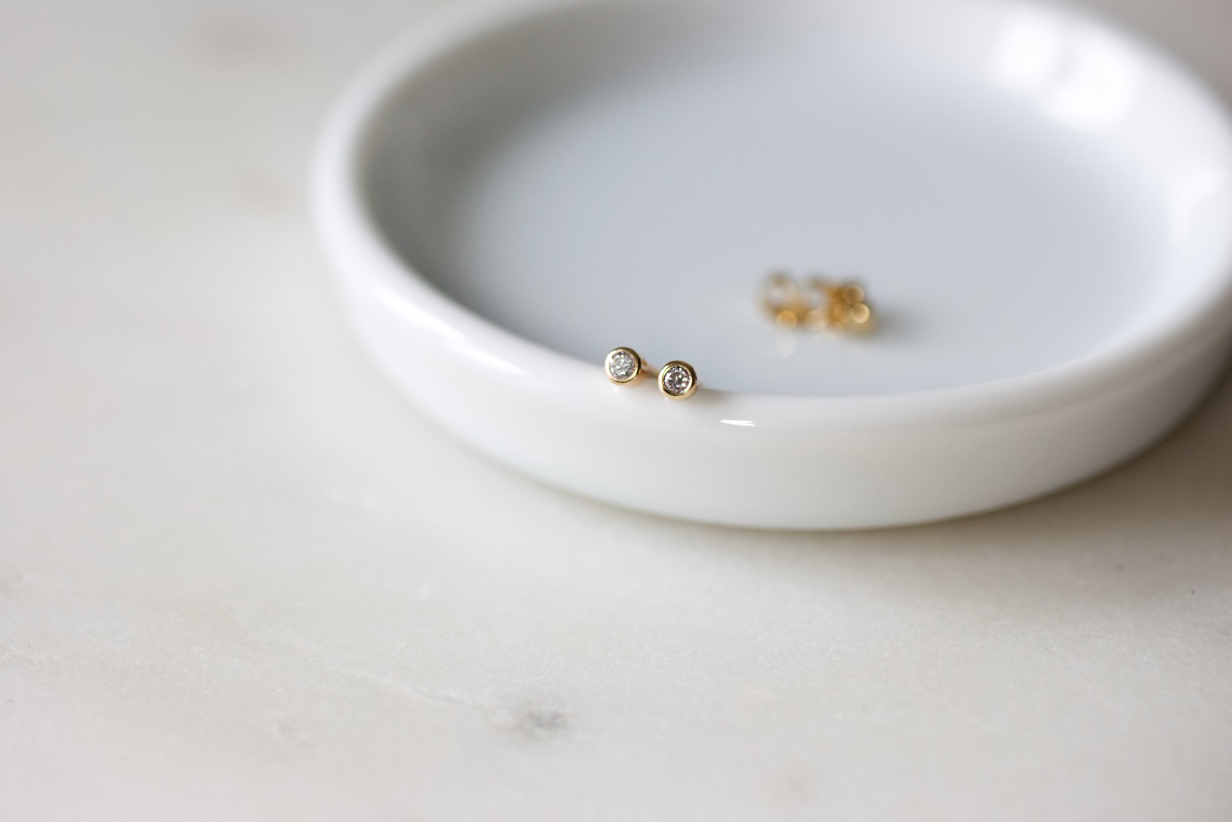 golddiamondstuds1-1.jpg