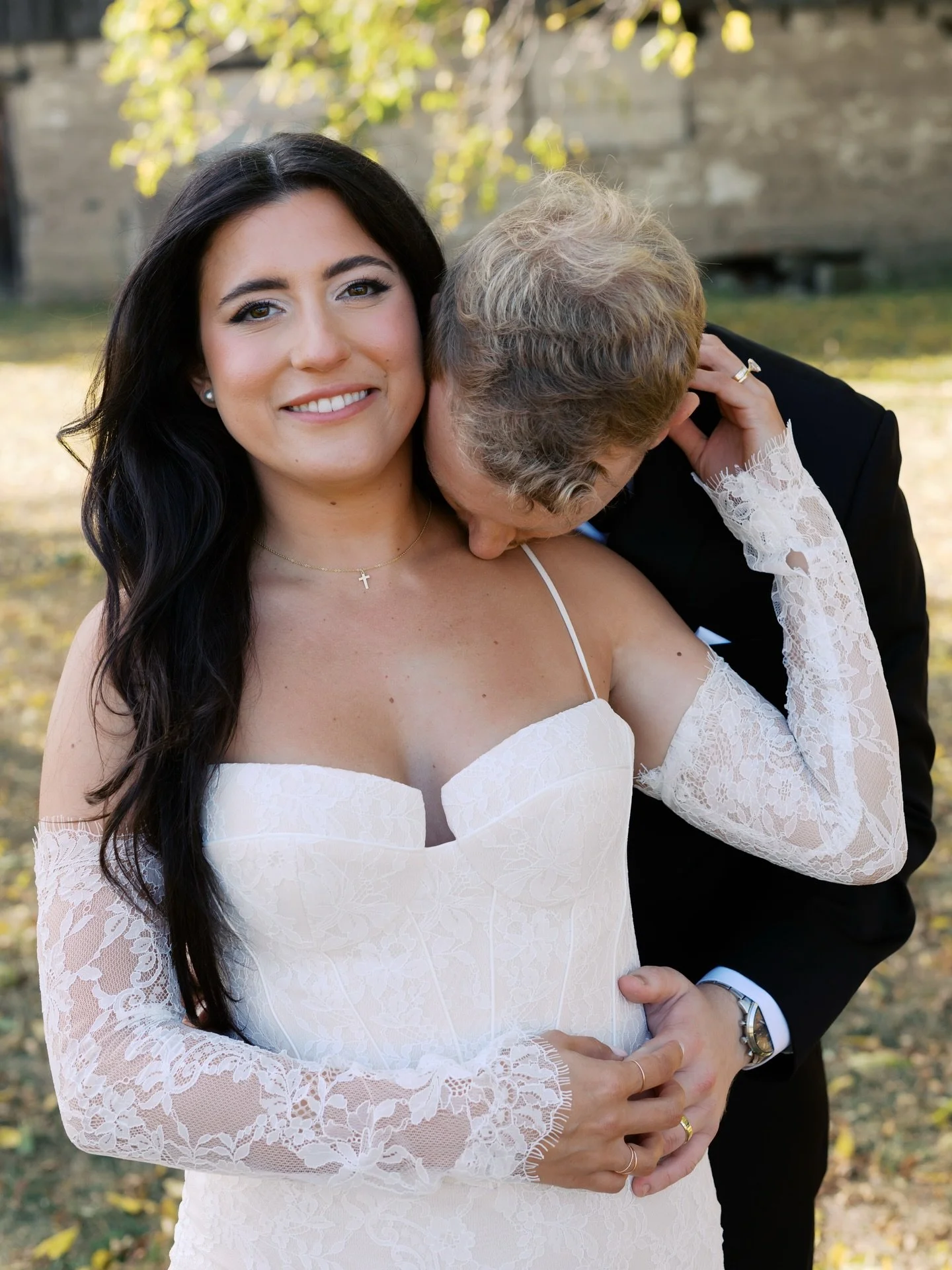 Kristiana &amp; James 💕

.
.
.
Vendor love 
Dress @superiorbridal 
Hair  @blushsocietybeauty 
Makeup @Nickogrittaniartistry
Florist @kateandcactus.flora
Suits @verawang 
Photography @memorable_treasures 

.
.
.

#torontowedding #torontoweddingphotog