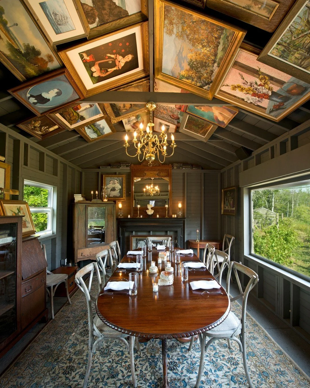 As the holiday season draws near, elevate every celebration. Step into the intimacy and refined elegance of a private dining shed at Earth &mdash; where luxury meets cozy warmth. ✨