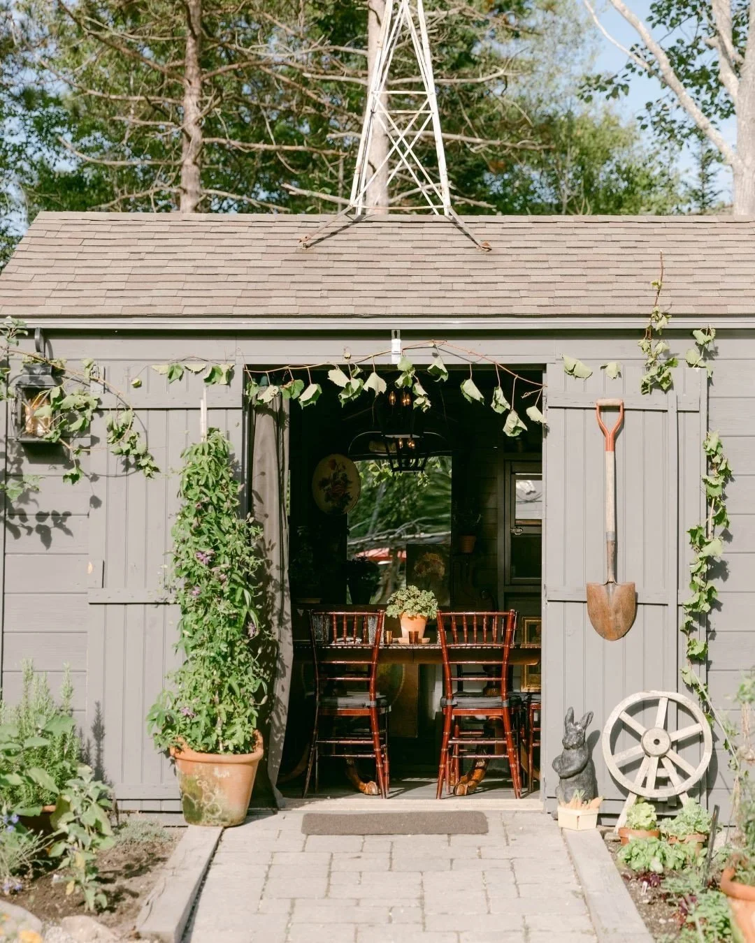 Special occasion or cozy gathering?🥂 Our private dining sheds are crafted for unforgettable evenings surrounded by nature's elegance. 

Click the link in bio to learn more or email dining@hiddenpondmaine.com to confirm a reservation.
