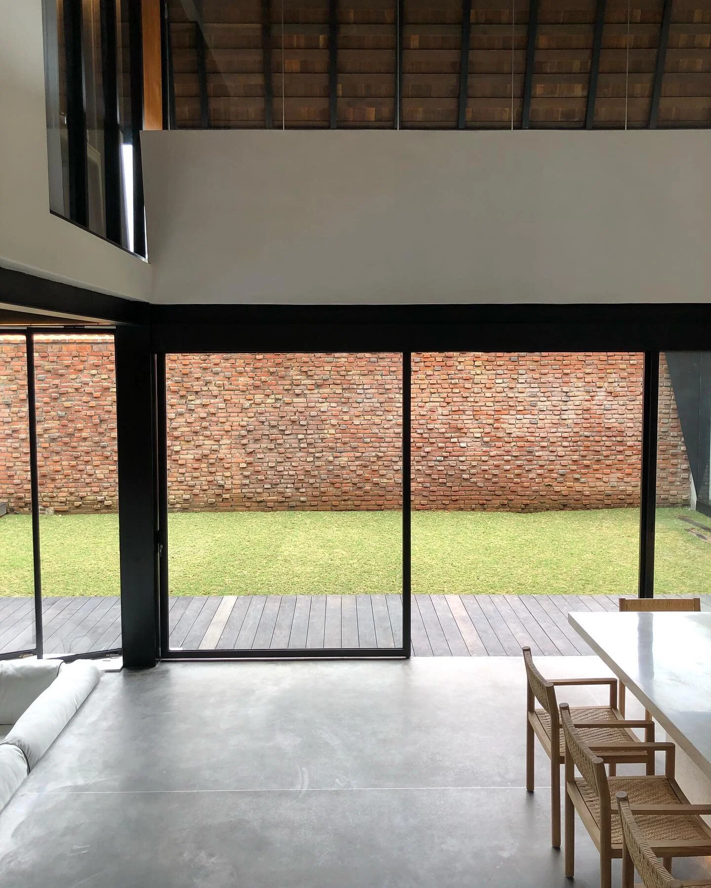 Playing with compact space for Seven House.

#farajachmad #architecture #interiordesign #buildingconstruction #bali #indonesia