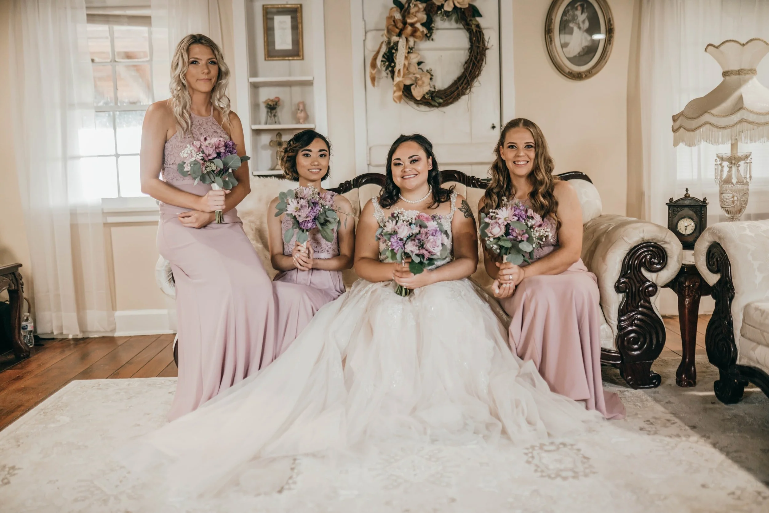 8 REASONS TO GET YOUR MAKEUP DONE ON YOUR WEDDING DAY</a>