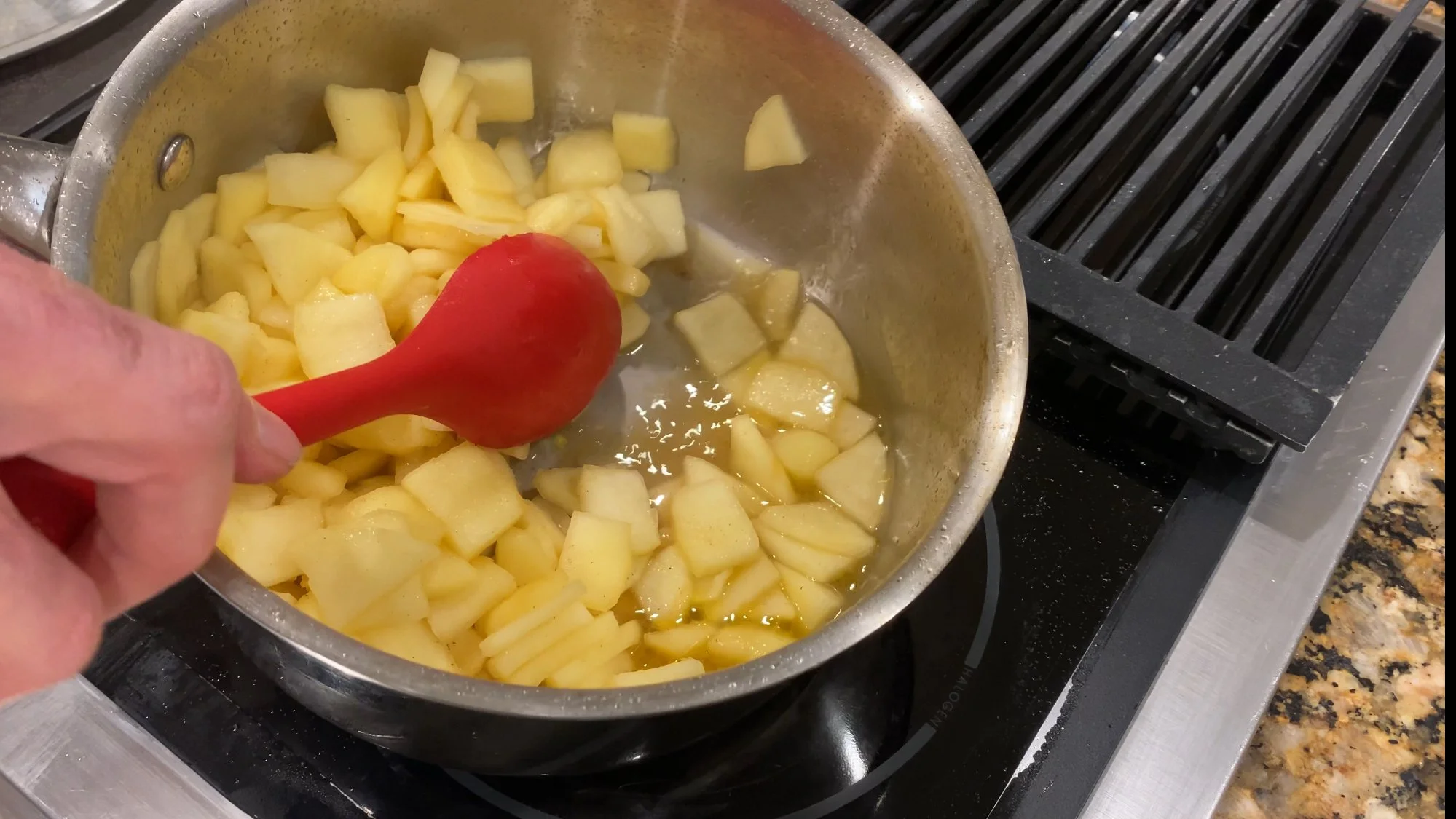 apples cooking 2.jpg