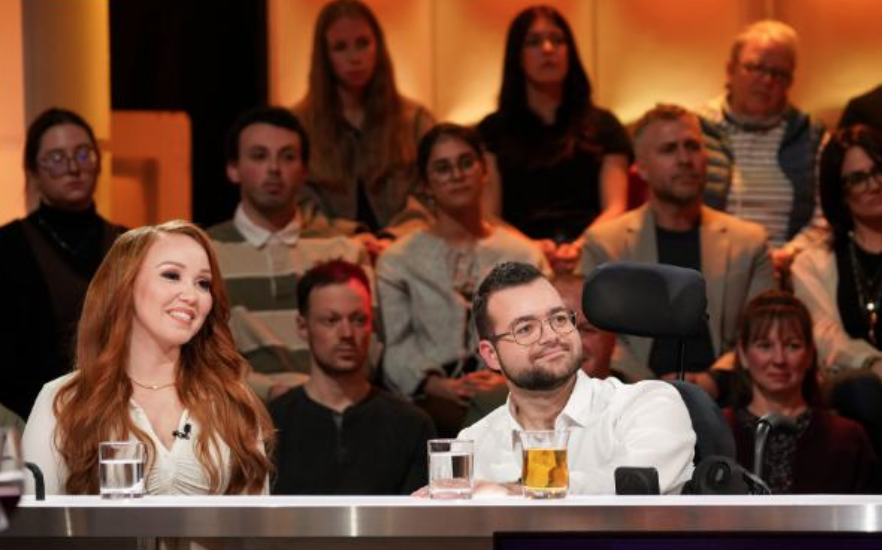 Recherche documentaire, série TOUCHER | Avanti-Toast et AMI télé