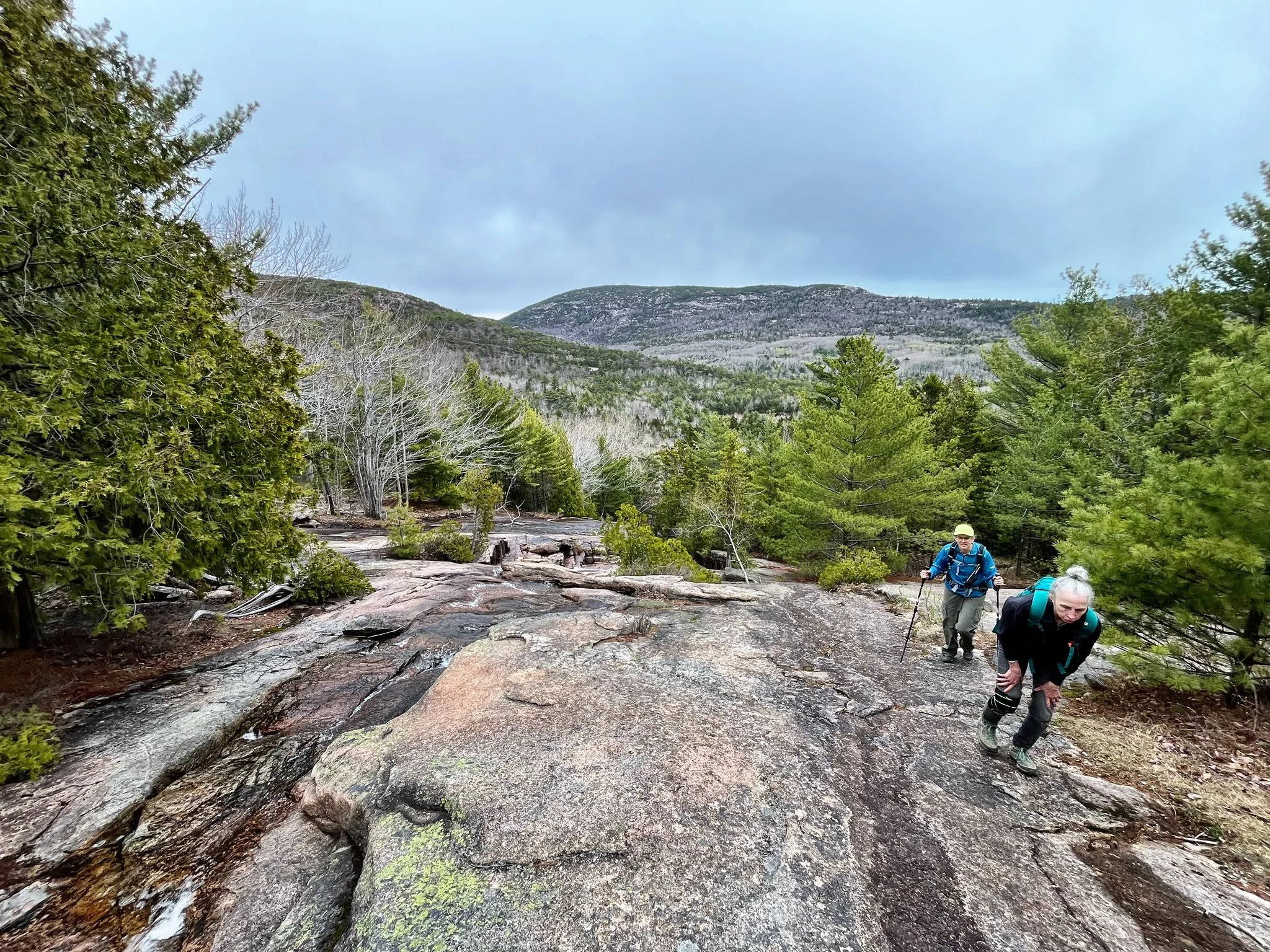 I’m 68. My Knee Failed Mid-Hike. I Finished Anyway.