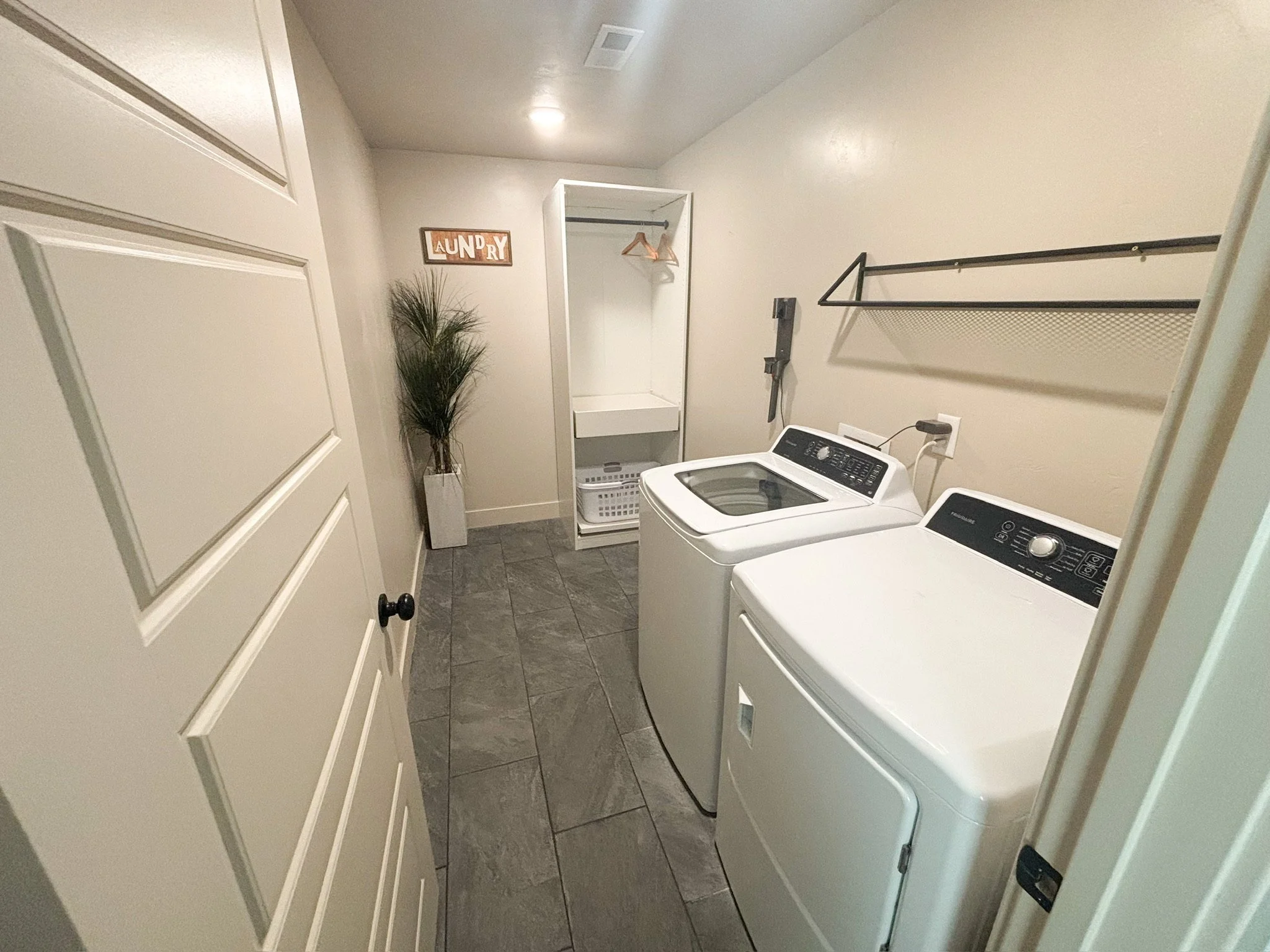 CBB7C6C5-1A0A-4C7E-A72E-70908C72896A 2.JPG