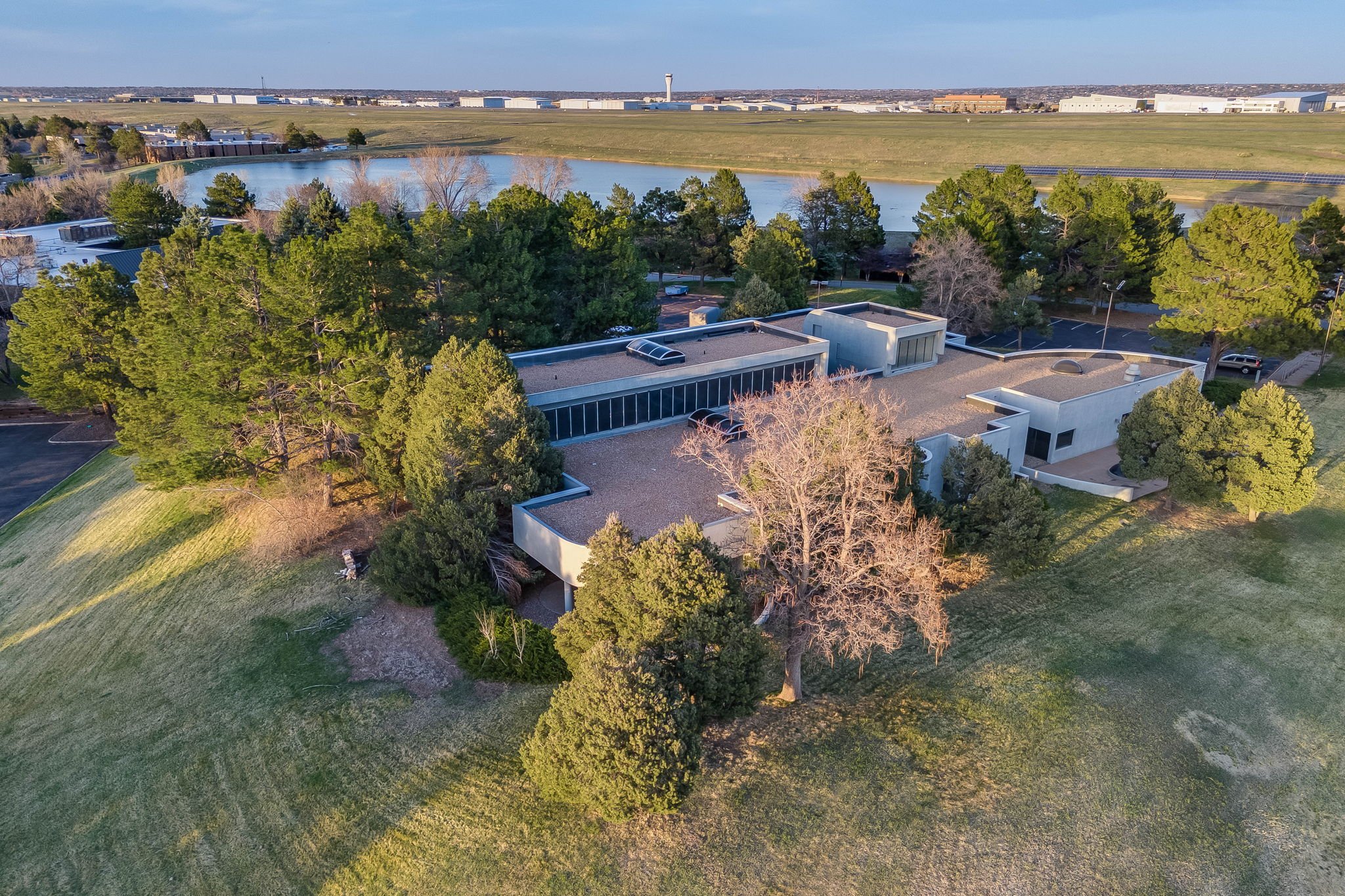 61-web-or-mls-21-inverness-way-e.jpg
