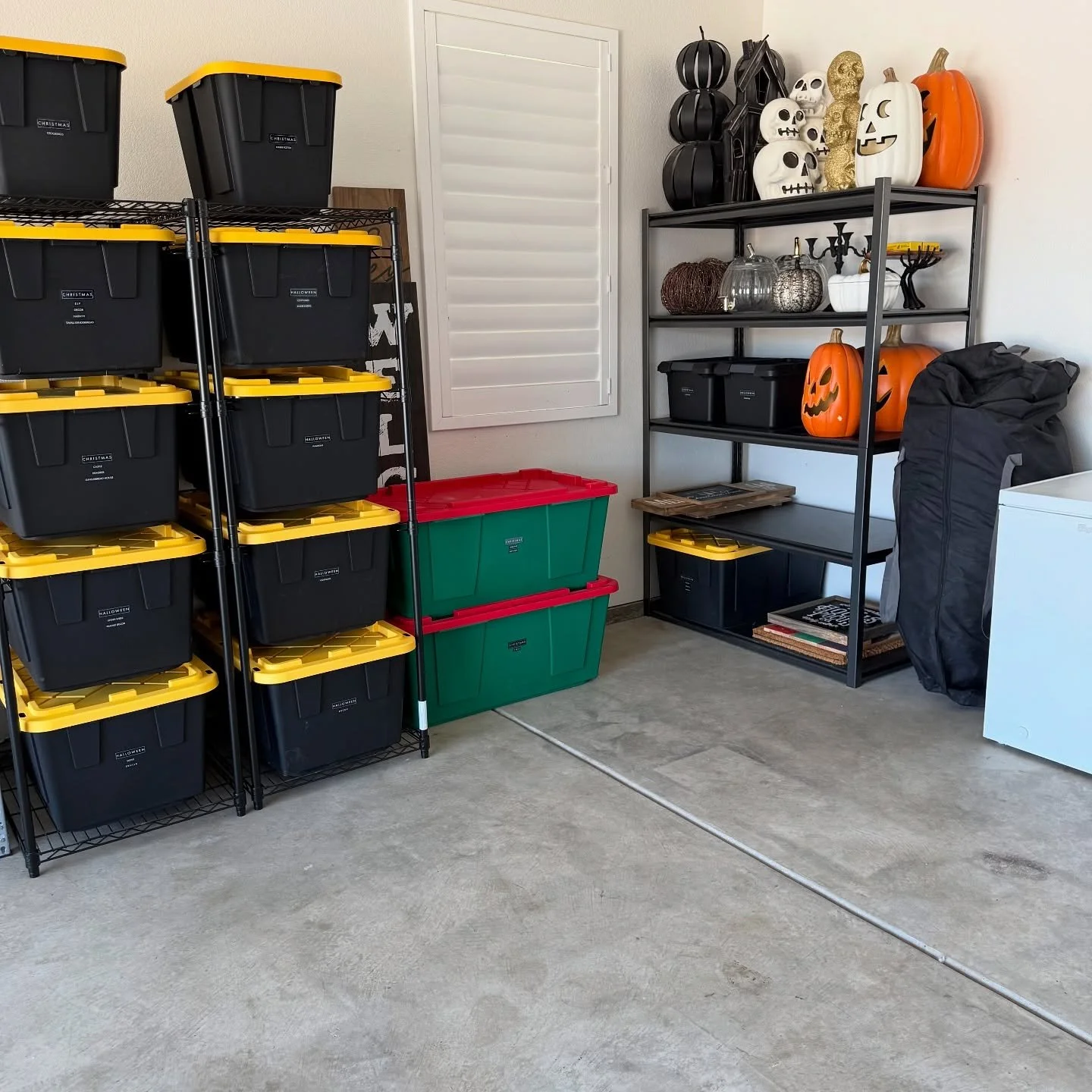 This garage started as a space where parking a car wasn’t even an option. Holiday bins, random storage, and years of buildup had completely taken over.
After a full edit, sort, and label system, not only is every holiday bin now categorized by