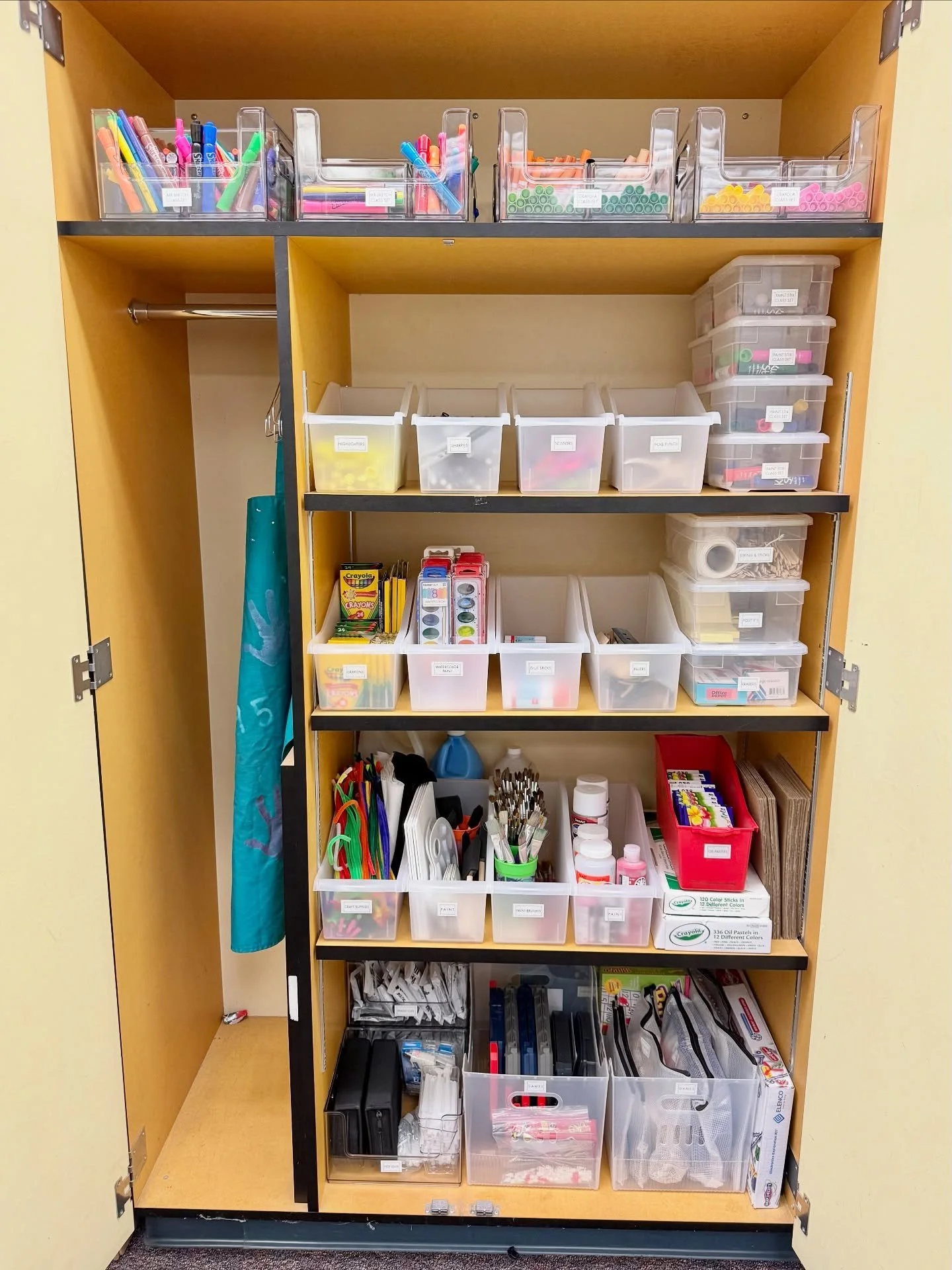 This summer I had the privilege of helping a teacher of 27 years move into a new classroom, and we did more than just make it pretty.
Behind the scenes, her back storage room was overflowing with years of curriculum, science kits, and lesson plans t