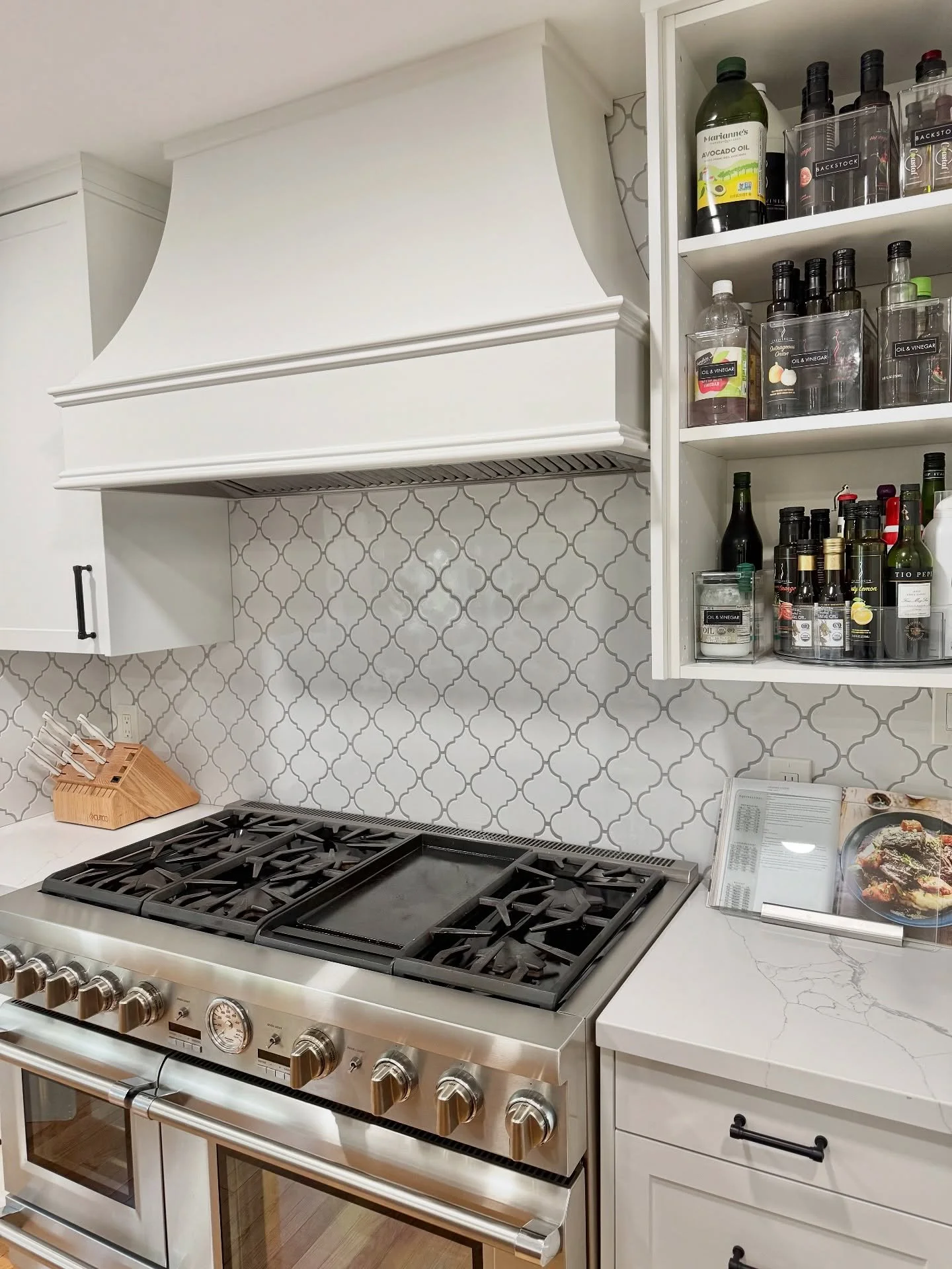 There&rsquo;s nothing scary about making a meal when your kitchen and pantry are beautifully organized. 👻
Everything has a home, ingredients are easy to find, and meal prep suddenly feels fun instead of frightening.

From snacks to spices, every det