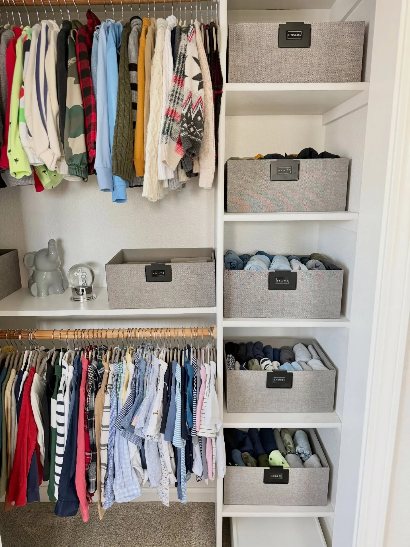 This sweet toddler closet got a full reset and honestly&hellip; this is where so many moms get stuck. The hand-me-downs pile up, sizes get mixed, and before you know it, getting dressed feels way harder than it should.

We went through everything, ed
