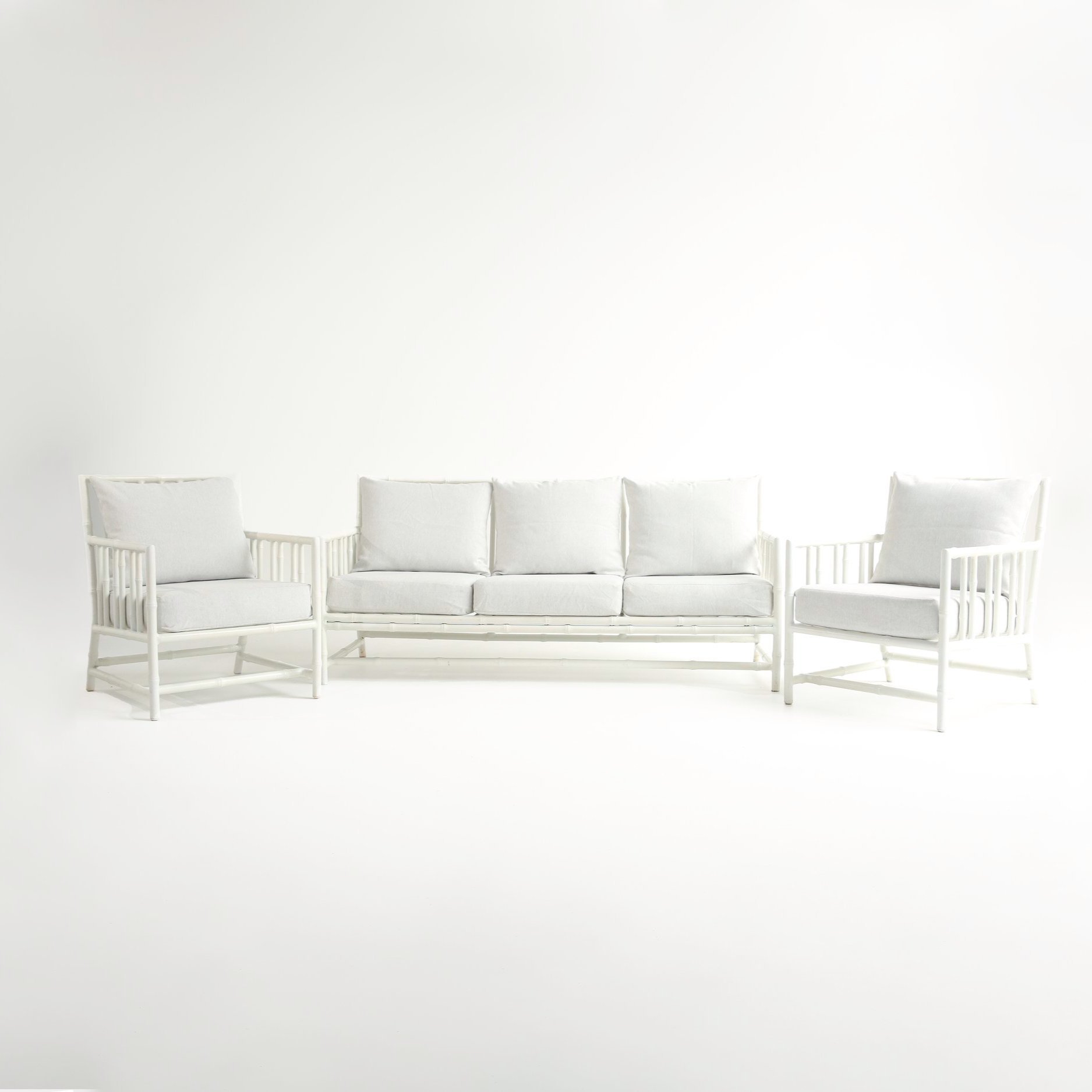 WHITE FOXY LOUNGE SET