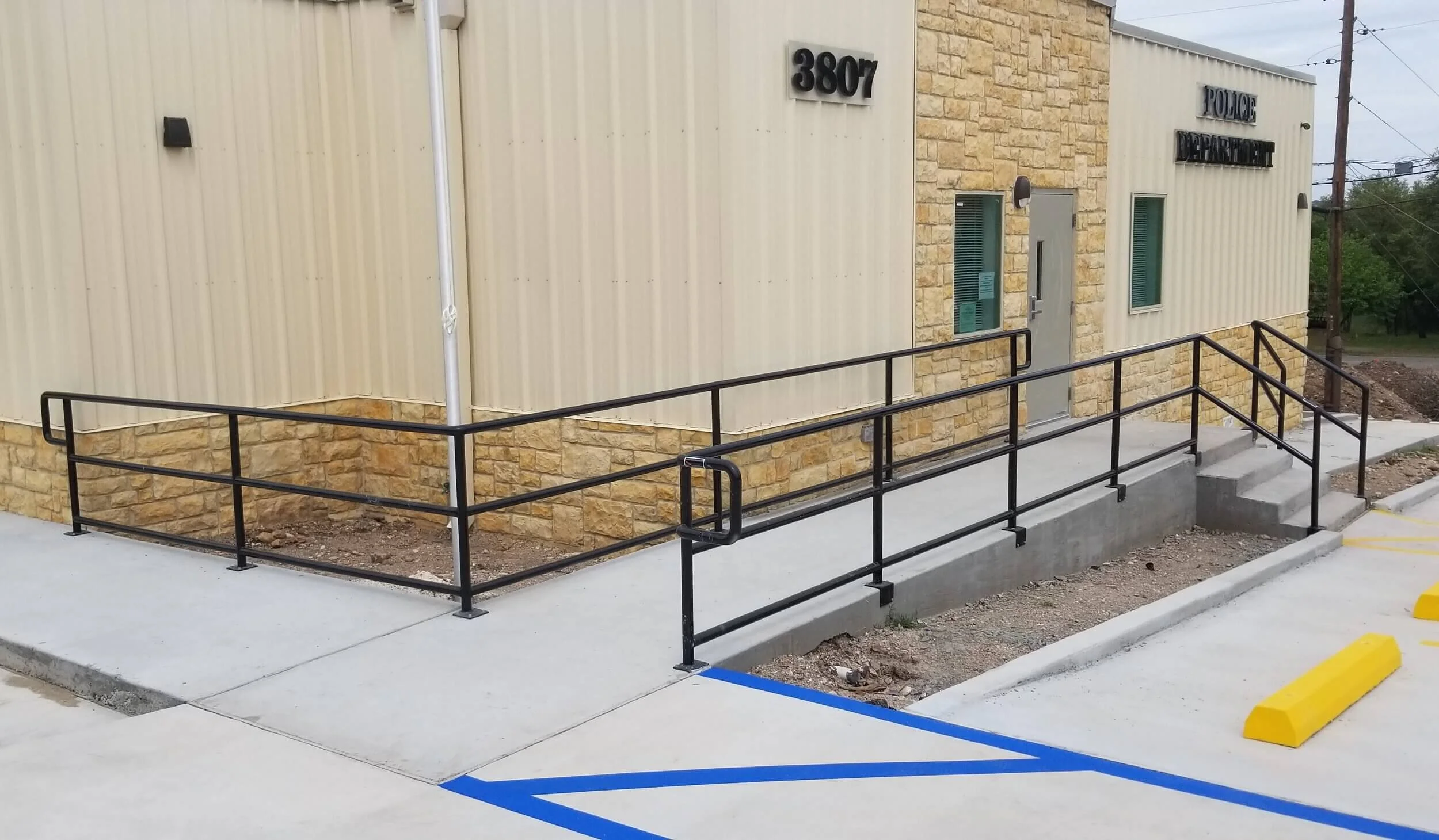 Spicewood Fabworks Handrail in Spicewood TX 14.jpg