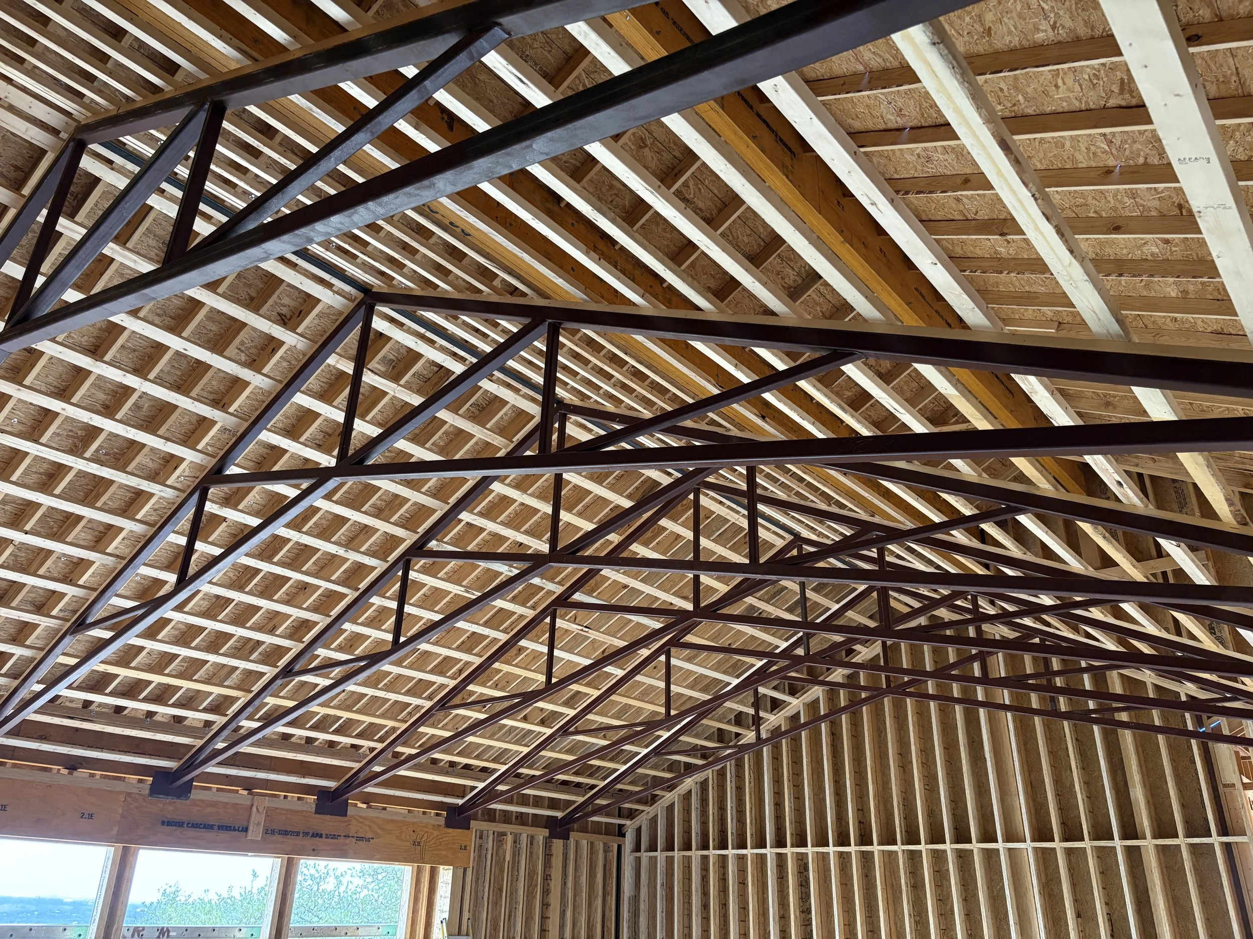 spicewood+fabworks+hill+country+tx+welded+strucural+truss+2.JPG