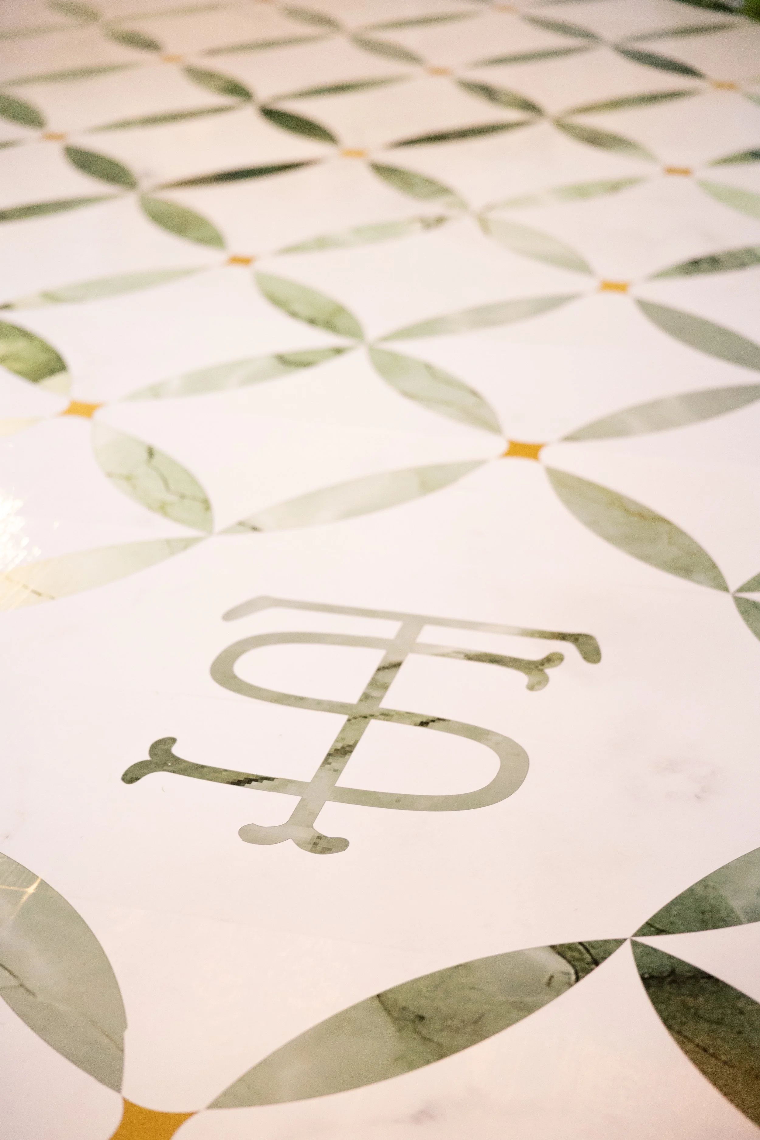 Tori & Siegfreid Favorites- Sarah Jane Photo-120.jpg