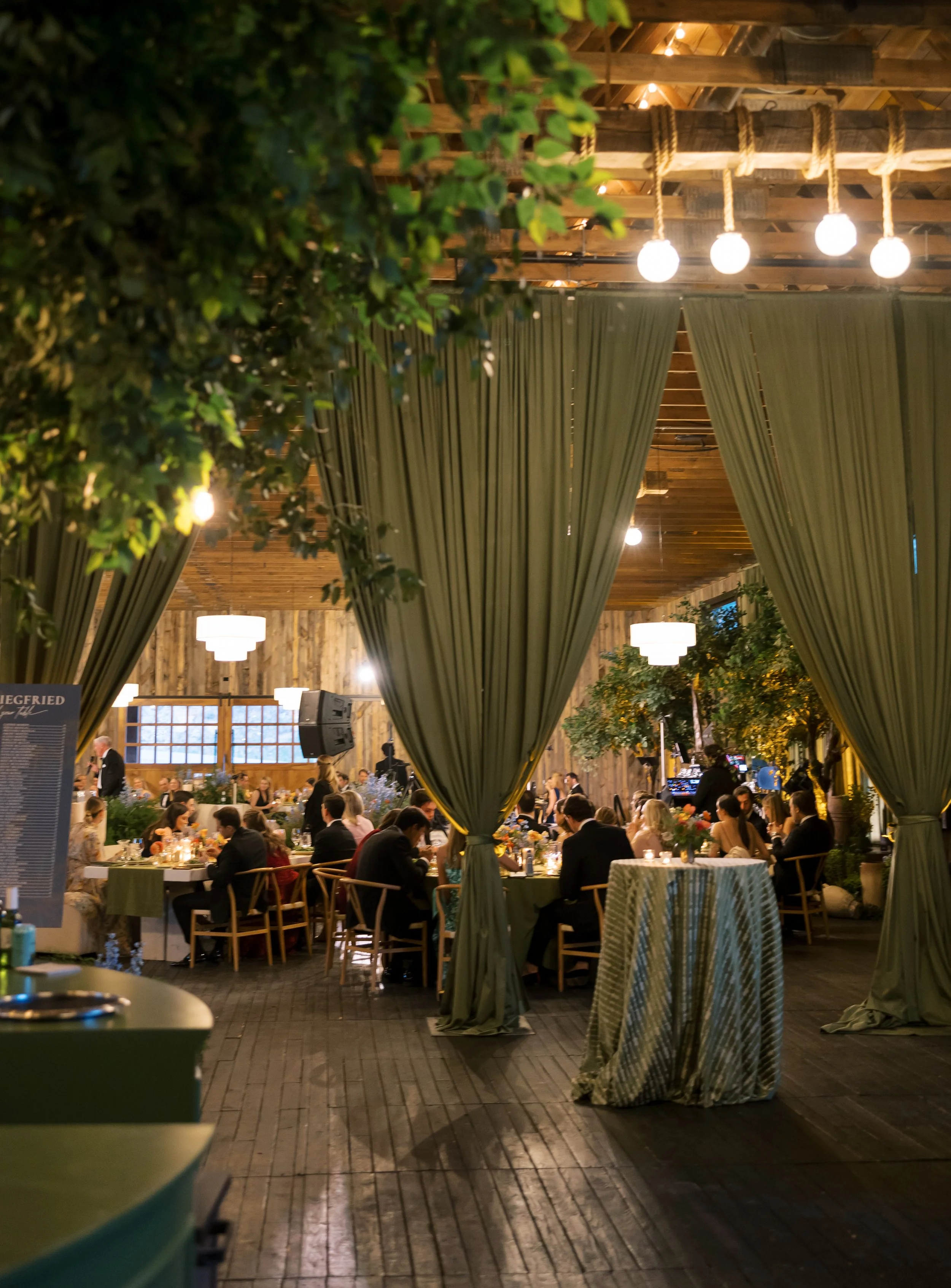 Tori & Siegfreid Favorites- Sarah Jane Photo-182.jpg