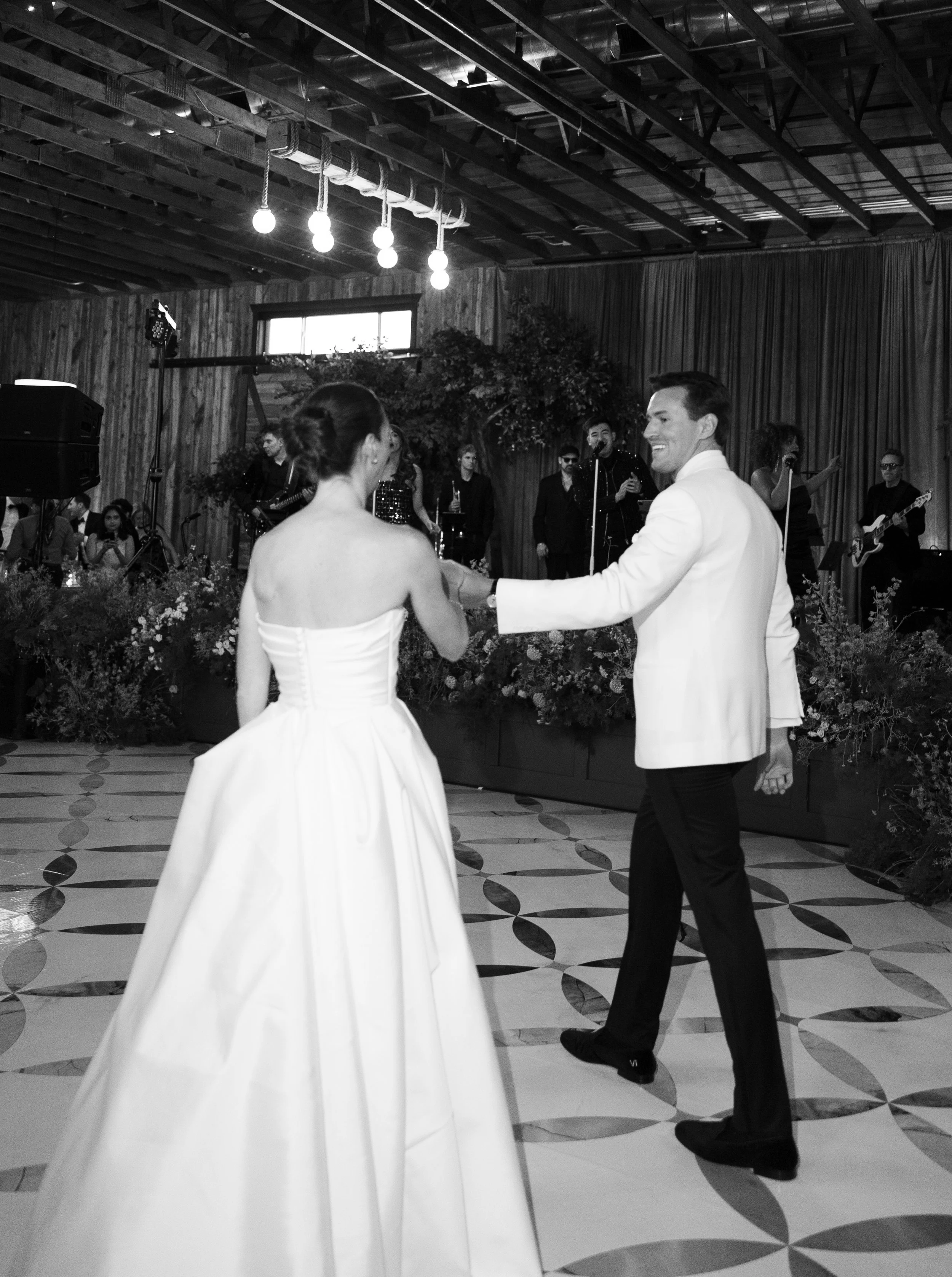 Tori & Siegfreid Favorites- Sarah Jane Photo-146.jpg