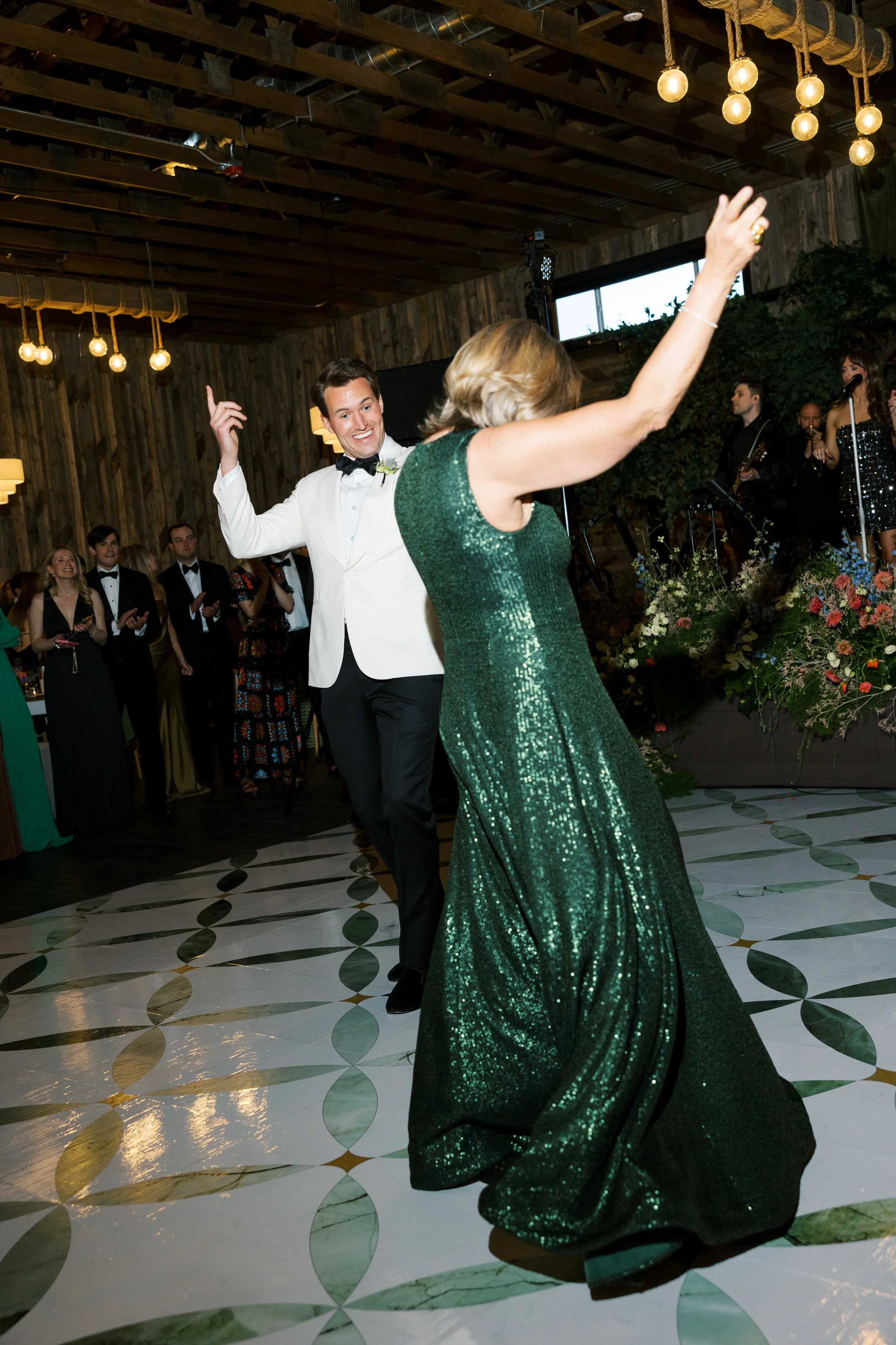 Tori & Siegfreid Favorites- Sarah Jane Photo-167.jpg