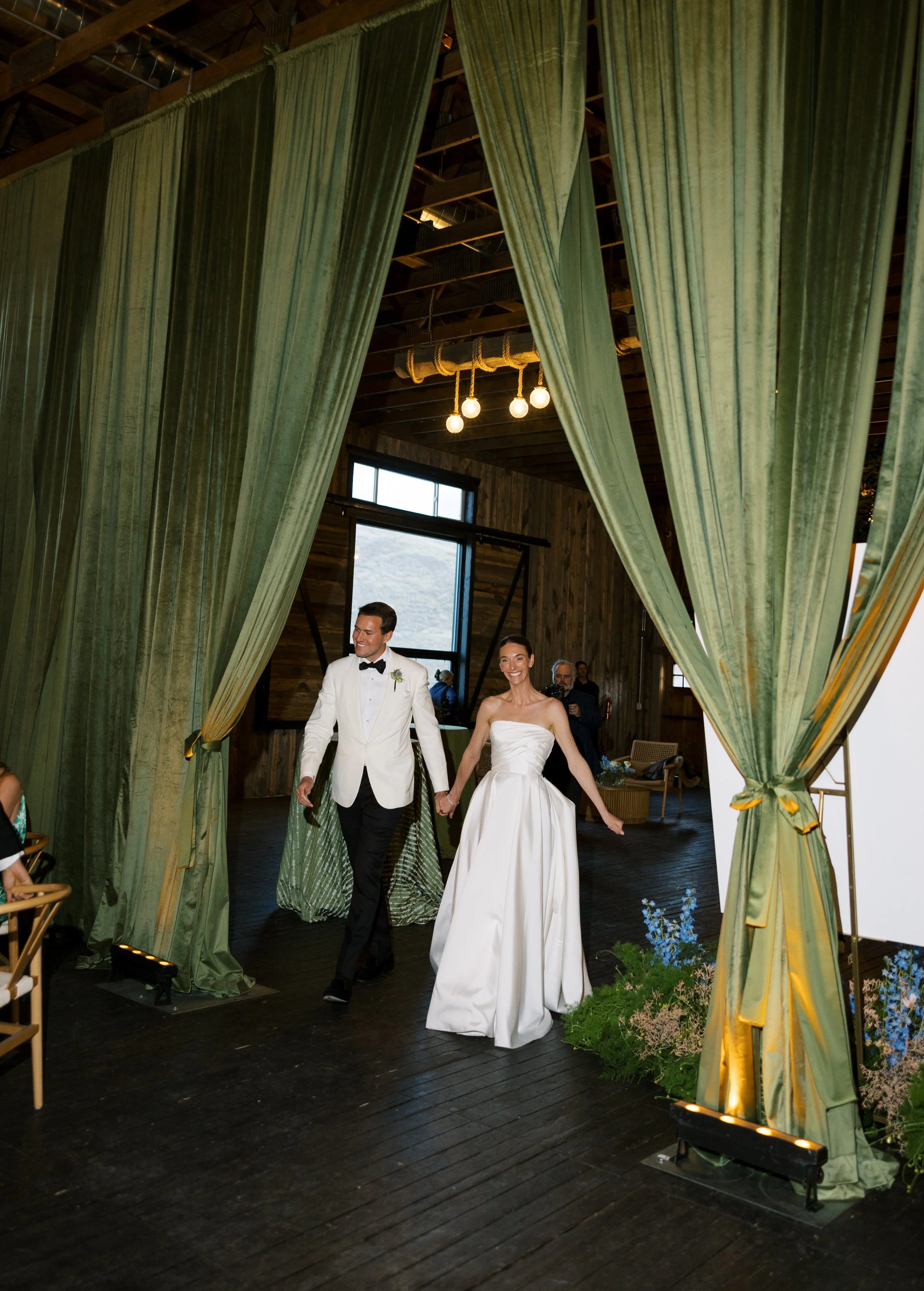 Tori & Siegfreid Favorites- Sarah Jane Photo-143.jpg