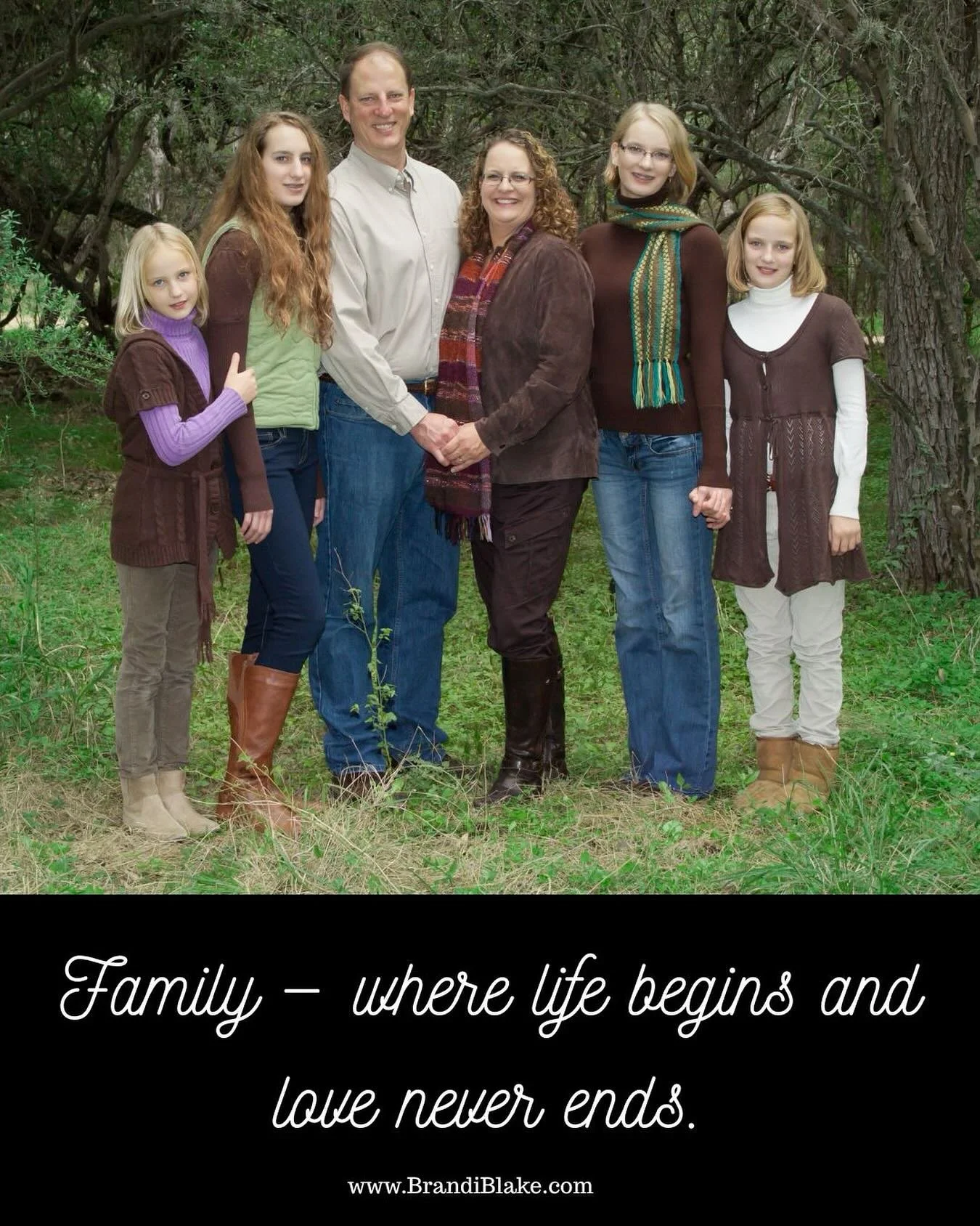 &ldquo;Family-where life begins and live never ends.&rdquo; It&rsquo;s amazing how quickly time passes - little hands grow, laughter and chaos fill the house, and life keeps moving. But these portraits become something you&rsquo;ll treasure forever -