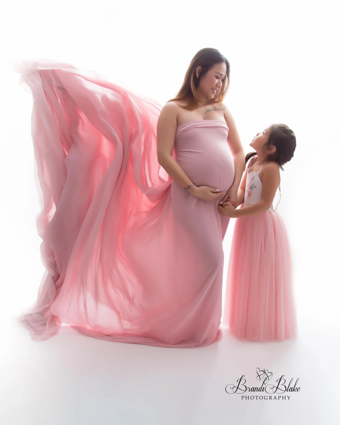 ✨Before the tiny fingers, the giggles, and the sleepless nights &mdash; there was this quiet moment of anticipation. A mama waiting, dreaming, and loving someone she hadn&rsquo;t even met yet. 💕
Life moves fast, but portraits like these remind us to