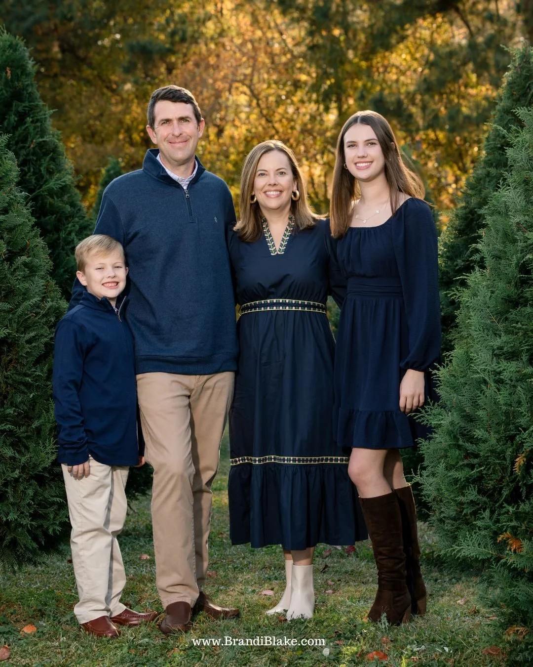 December rolls around faster than we ever expect. One minute you&rsquo;re planning photos at the tree farm&hellip; the next, you&rsquo;re marveling at how tall the kids have gotten since the last one.

These sessions aren&rsquo;t just pictures&mdash;