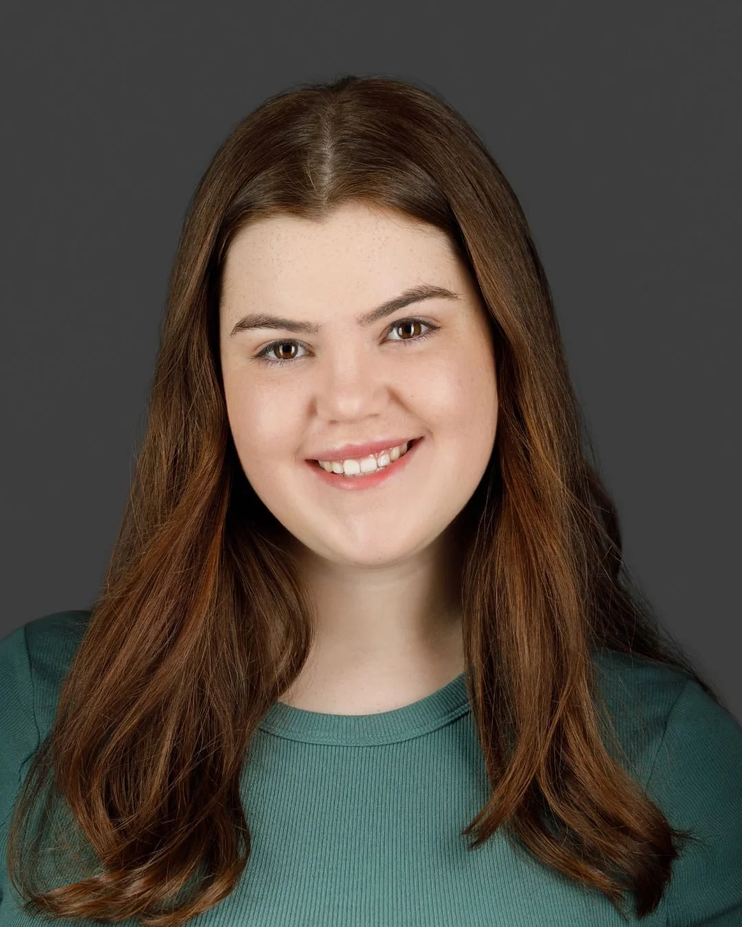 Headshots aren&rsquo;t just for professionals.

High school students need them for college applications and the opportunities just ahead.
A little guidance and a relaxed environment make all the difference.

Class of 2026 parents &mdash; now is a gre