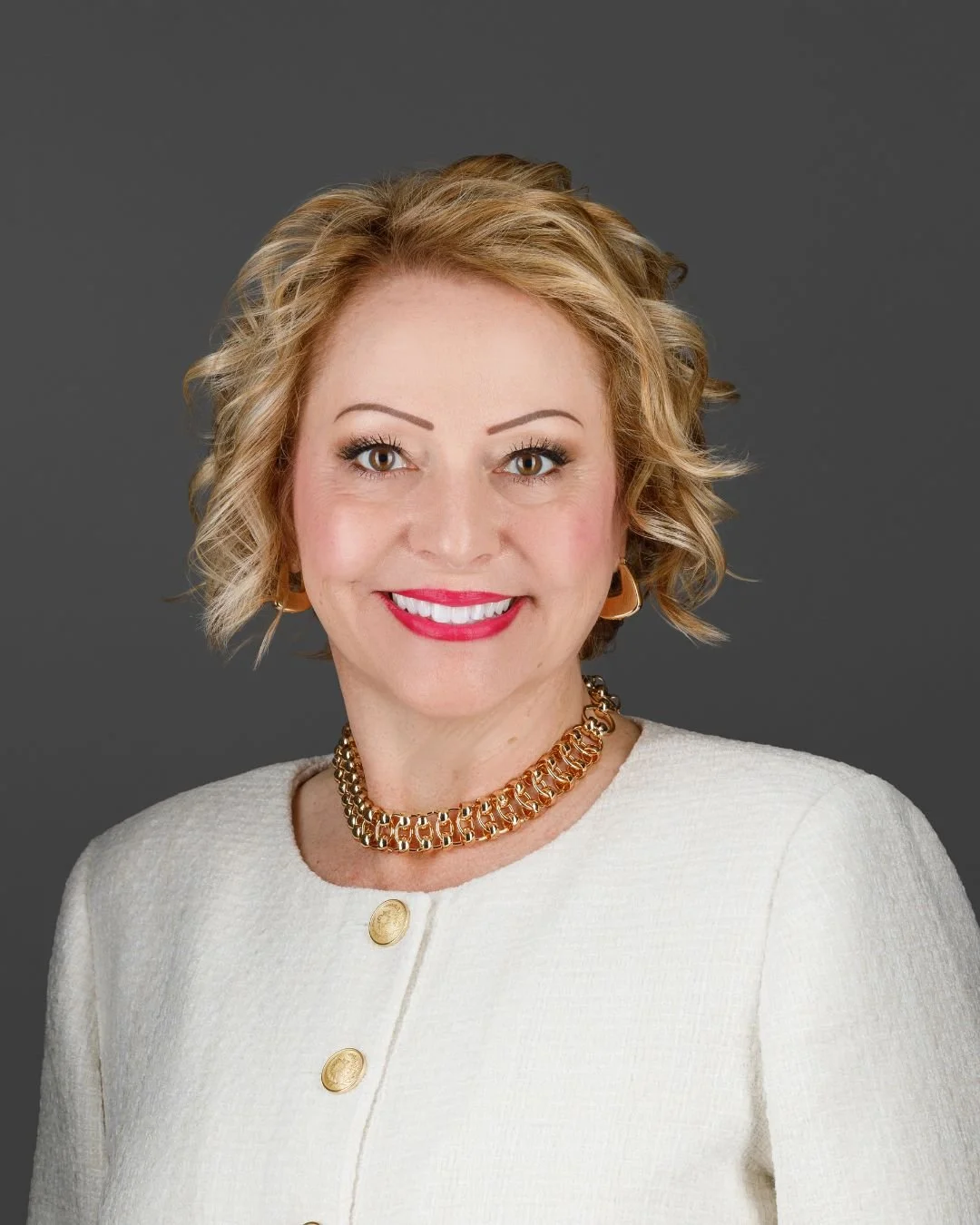 Professional doesn&rsquo;t have to mean stiff.

The best headshots still feel natural, approachable, and like you &mdash; just on your best day.

#headshots #businessphotos #columbiasc #lexingtonsc #lakemurraysc