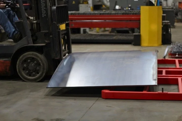STACK MAX Unloading Sheet Metal.jpg