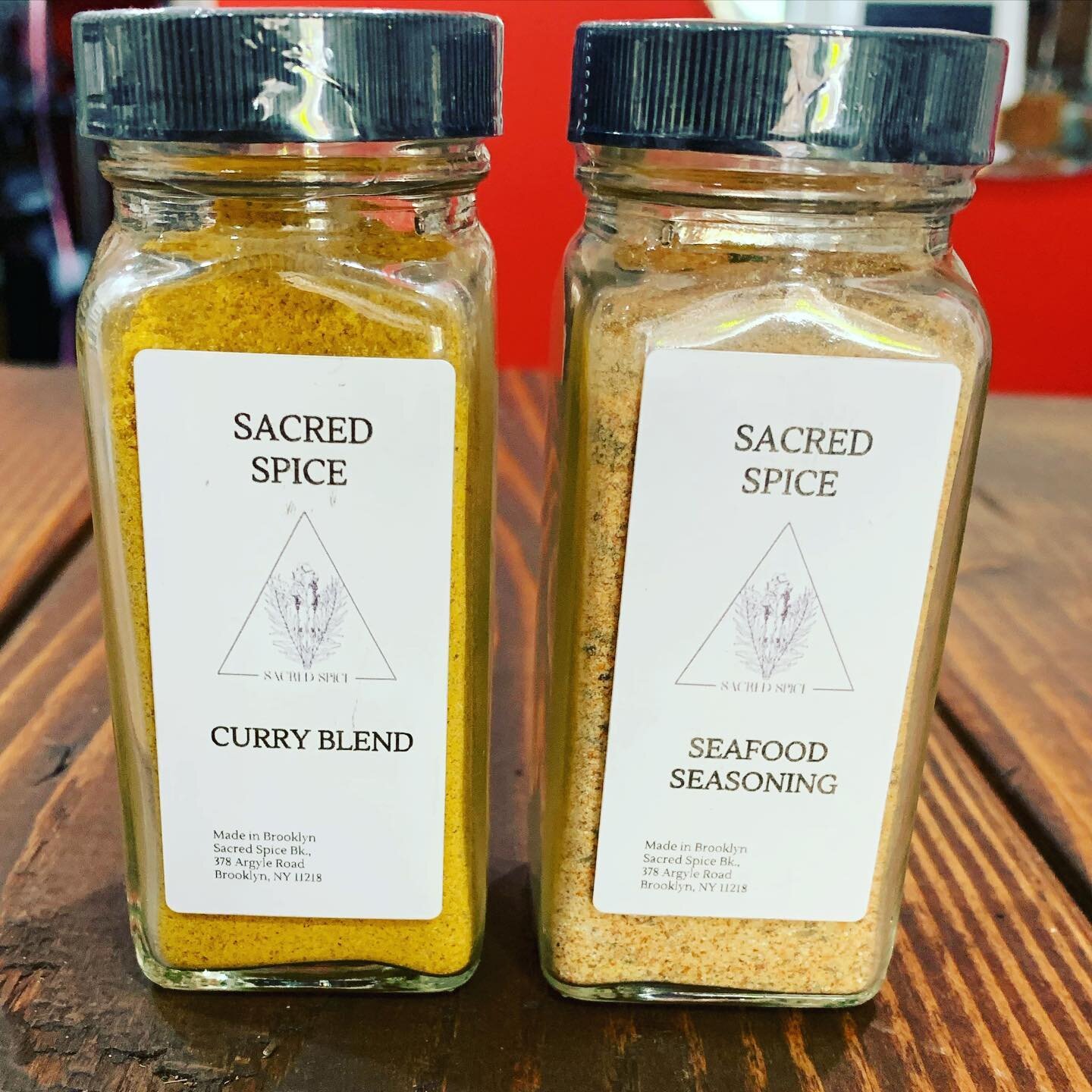 The flavors 😋😋

Get some West Indian spice in your life! 

Available in store( open today 12-6pm) and online. 

#sacredvibesapothecary #sacredvibes #currychicken #curry #spices #buyblack #shopbrooklyn