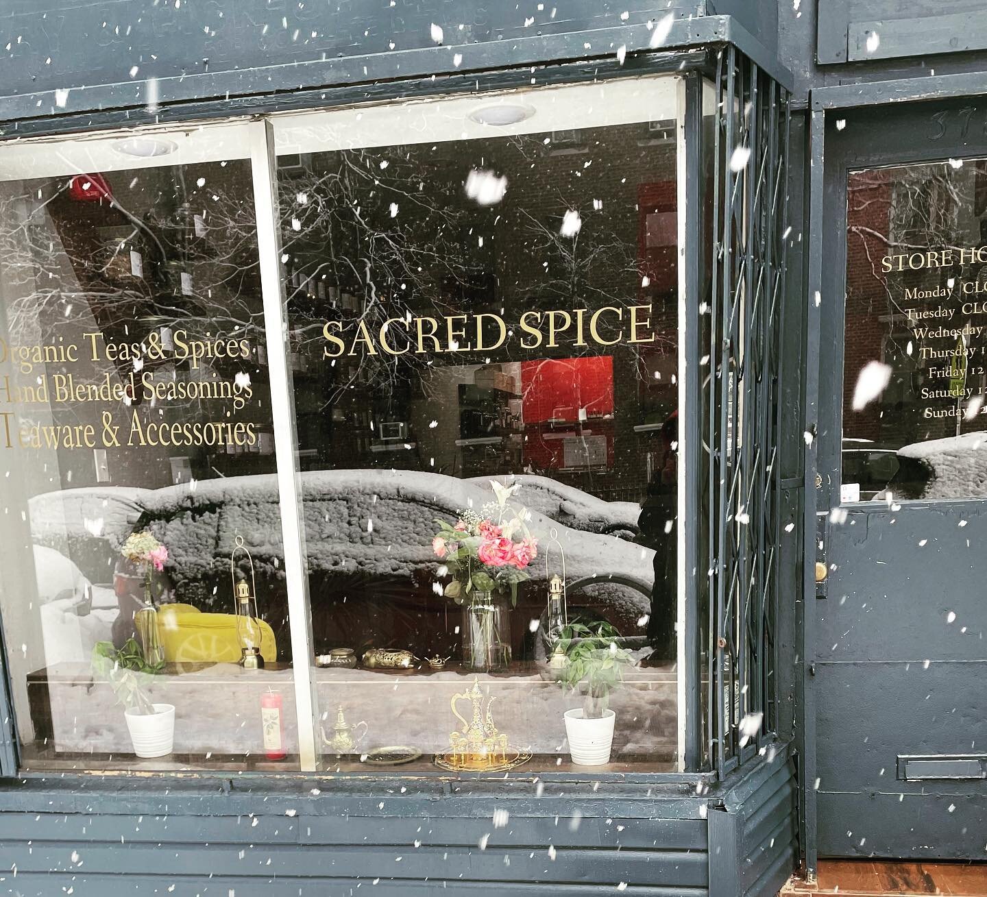 Our beautiful storefront featuring snowfall 😍

We are closed today. We will be open tomorrow from 12-6! 

Link for our online shop is in our bio. 

#sacredspice #sacredspicebk #sacredvibesapothecary #teashop #spiceshop #herbsandspices